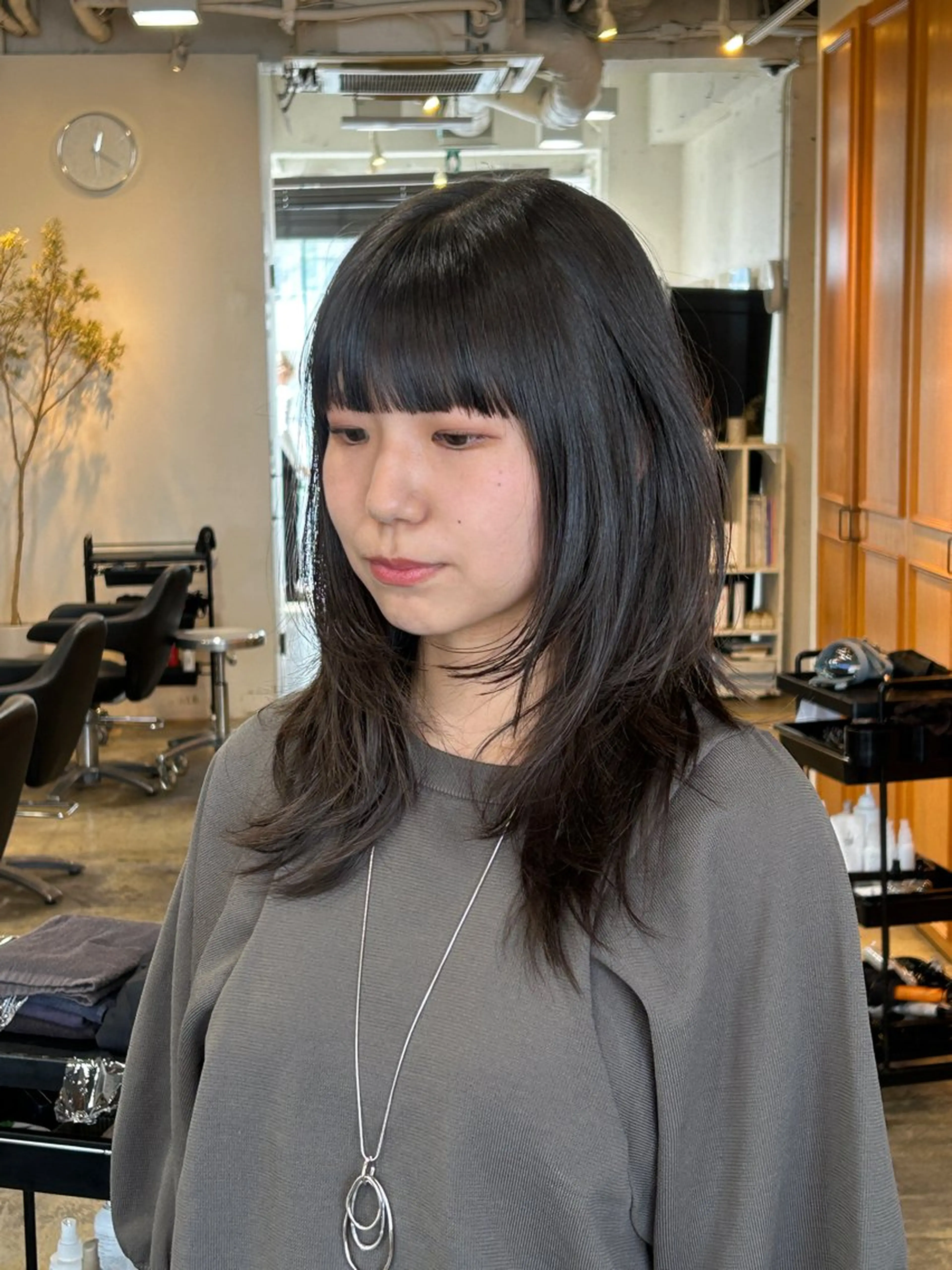ミディアム カラー カット ヘアカラー ナチュラル大人っぽい スタイル　MAORIのヘアスタイル