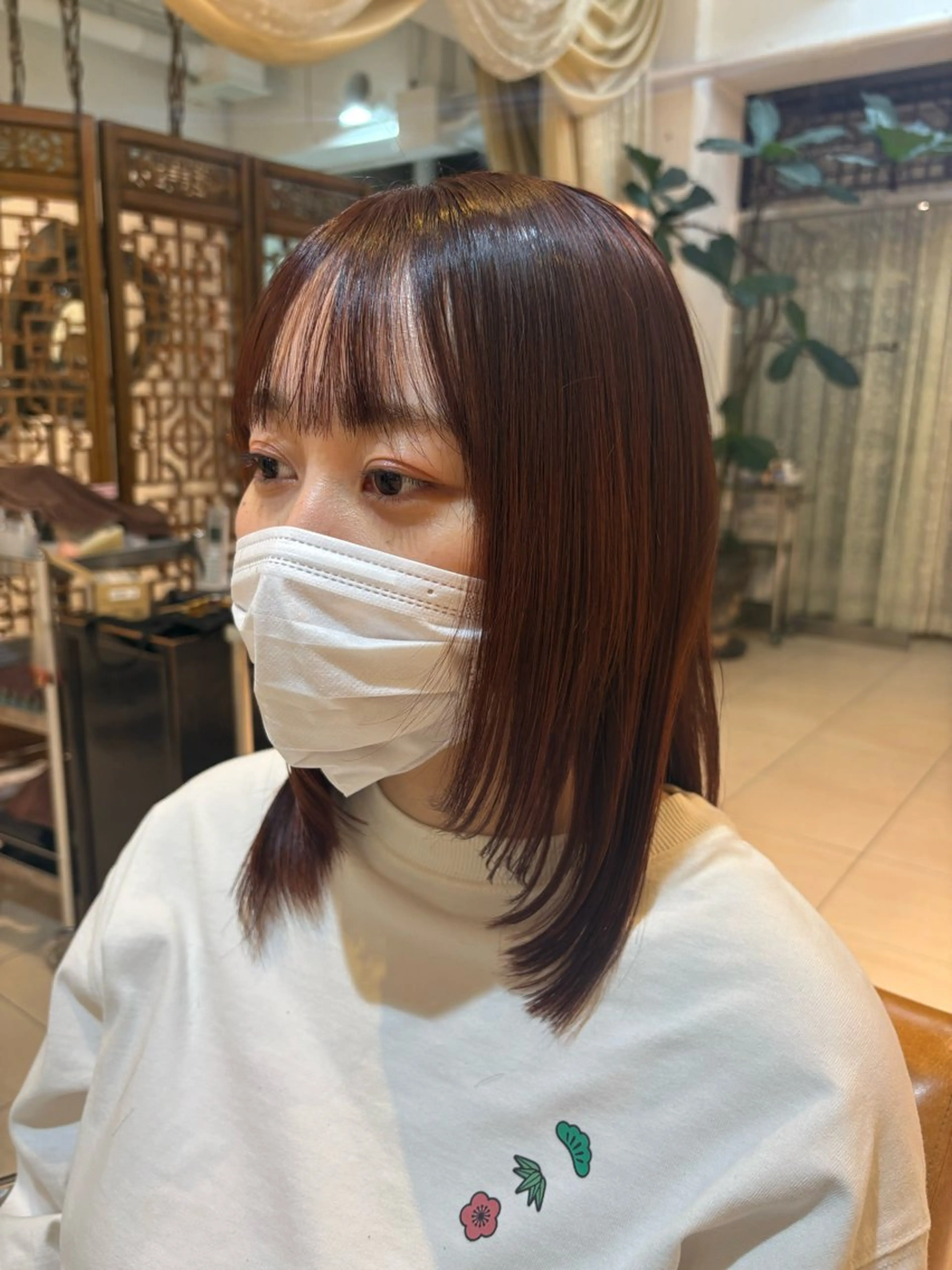 ミディアム 顔まわりレイヤー 顔周りカット レイヤーカット 菊池 菜月のヘアスタイル