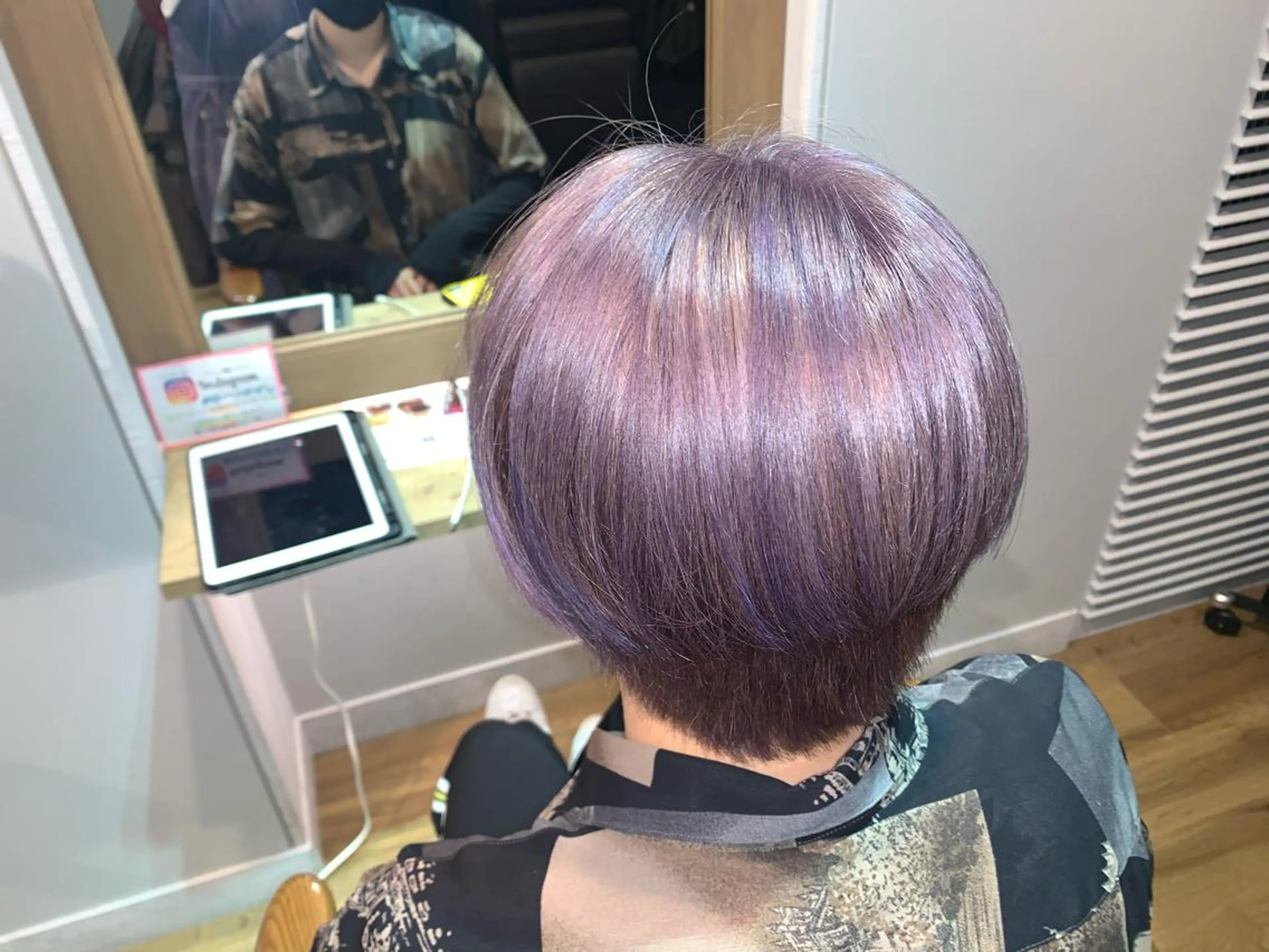 ショート カラー アッシュ パープルカラー パープルアッシュ ヘアカラー トリートメント ツキダテ ユイのヘアスタイル