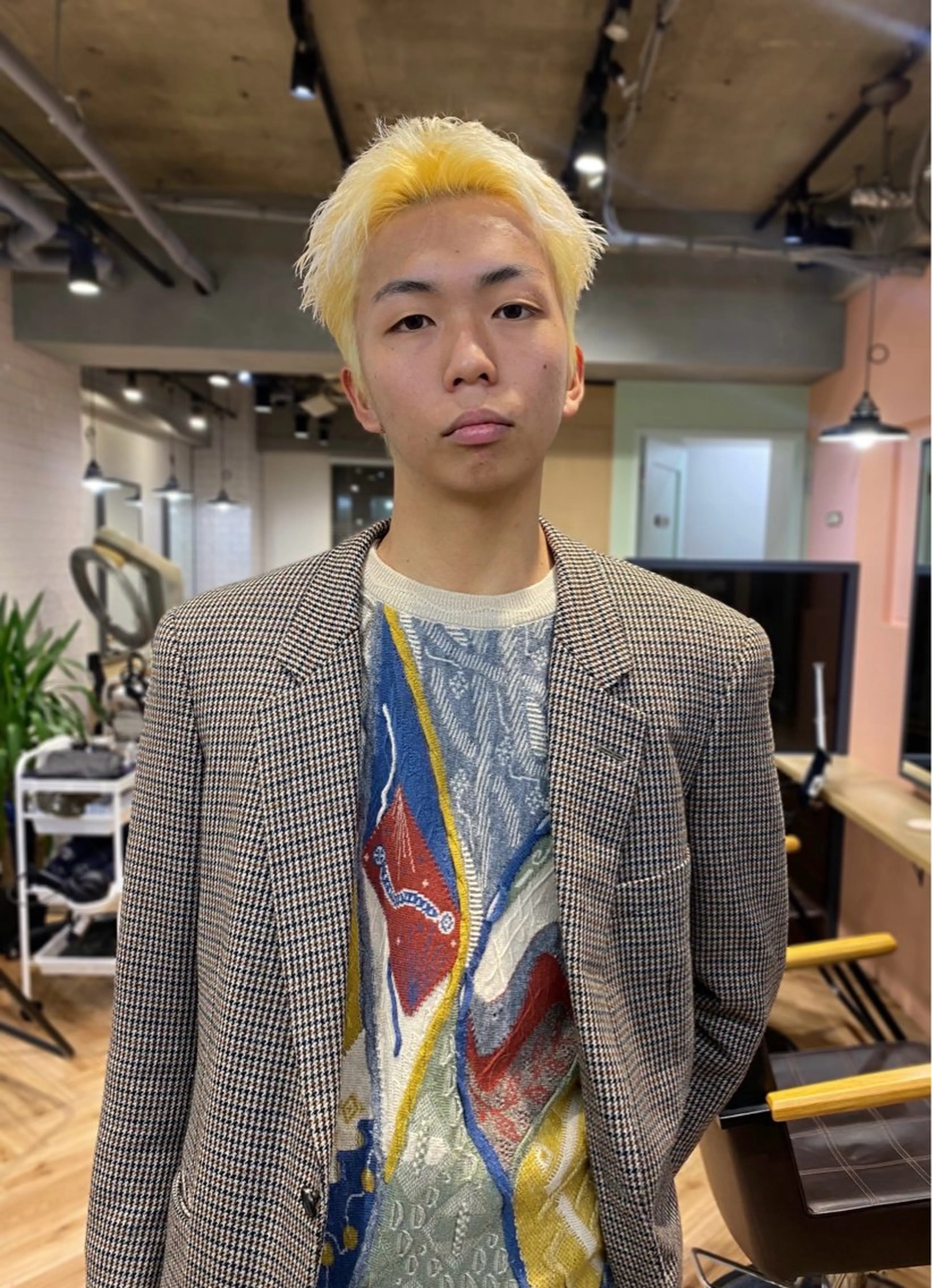 ショート カラー ブリーチ ショートヘア ヘアカラー ニュアンス/透明感 /似合わせ綾人🌈のヘアスタイル