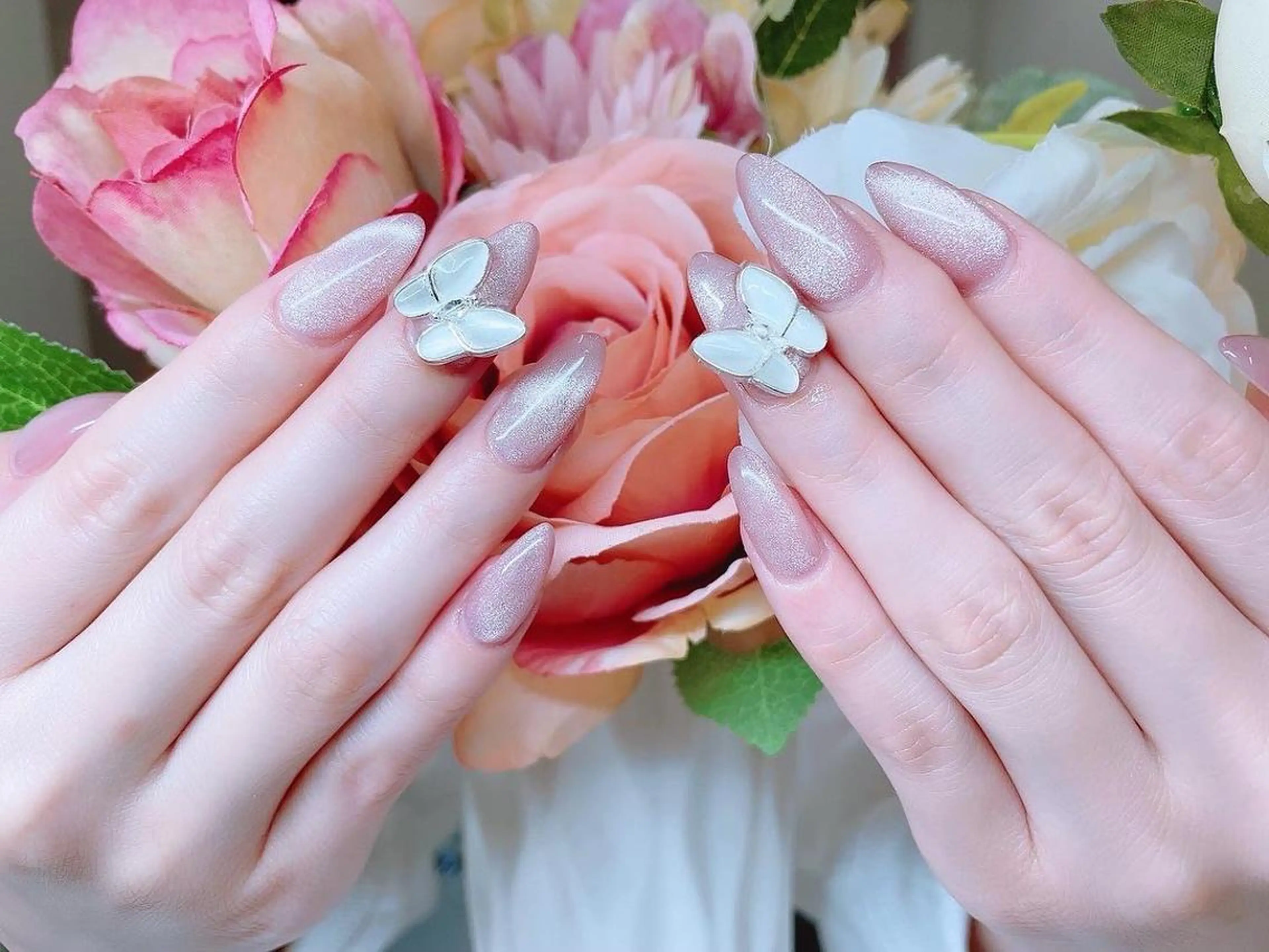 ネイル ジェルネイル ハードジェル ロングネイル マグネットネイル ニュアンスネイル Lilas Nailのネイルデザイン
