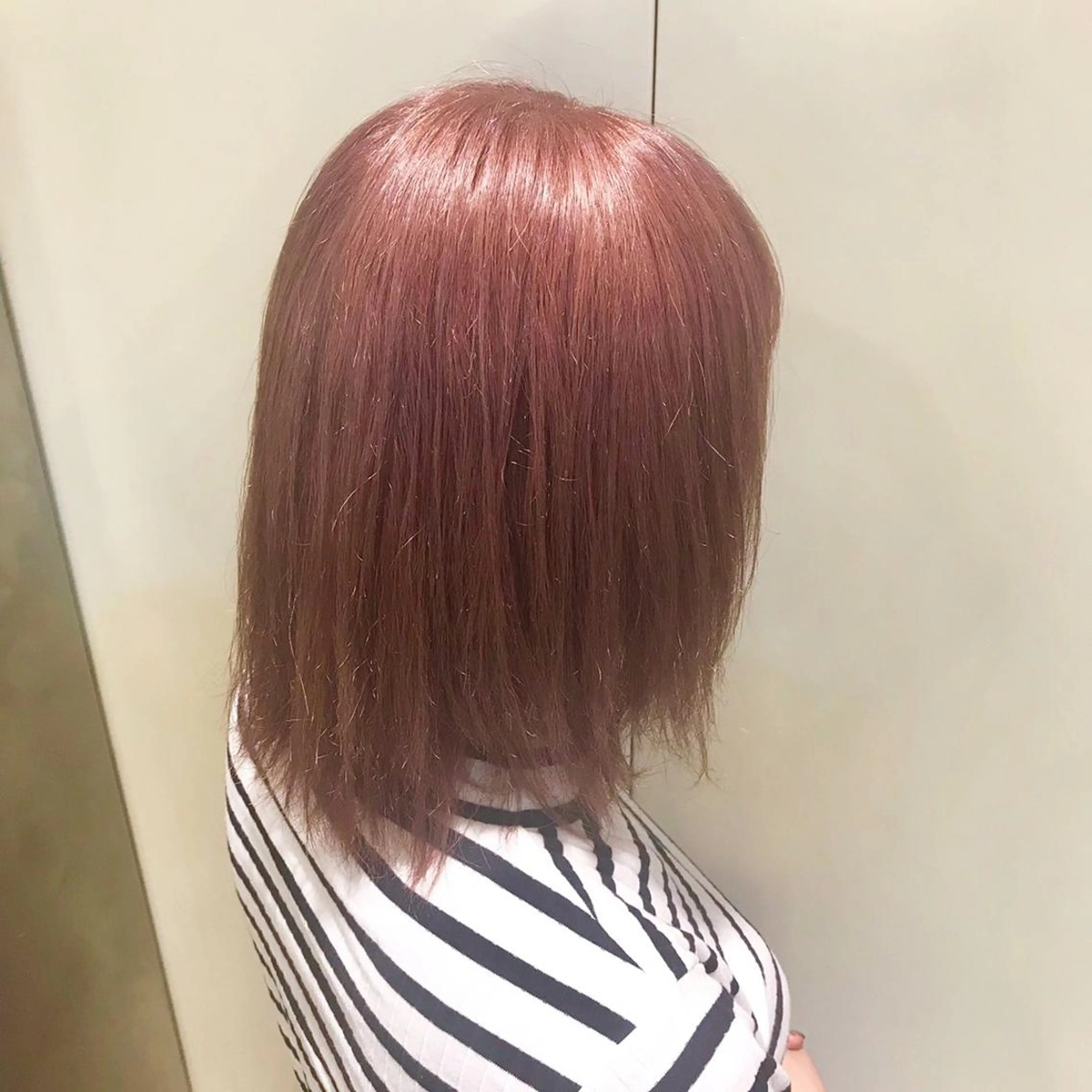カラー 天野 利咲のヘアスタイル
