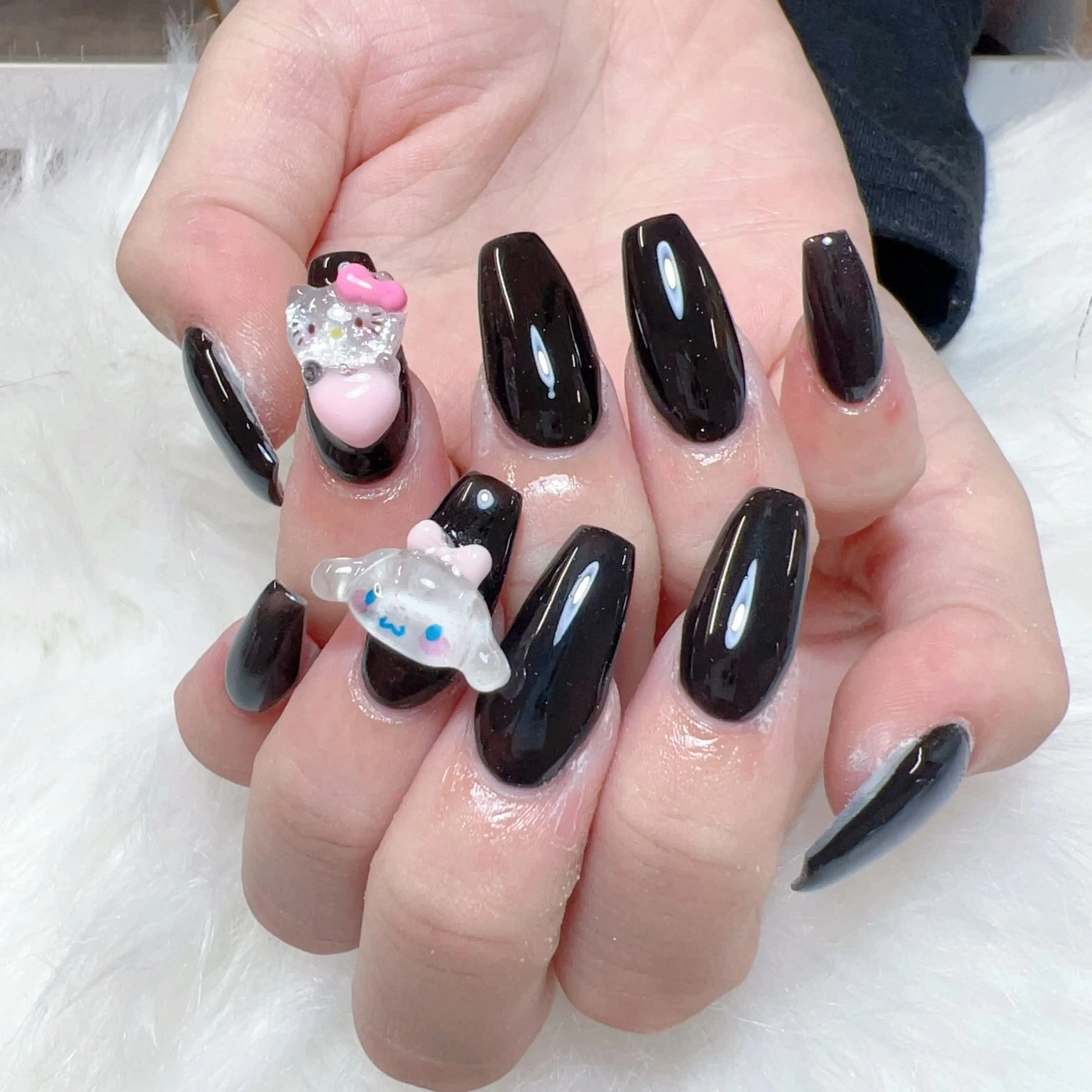 ネイル ハンドネイル 🦢Ella💌 長さだし専門店☁️のネイルデザイン