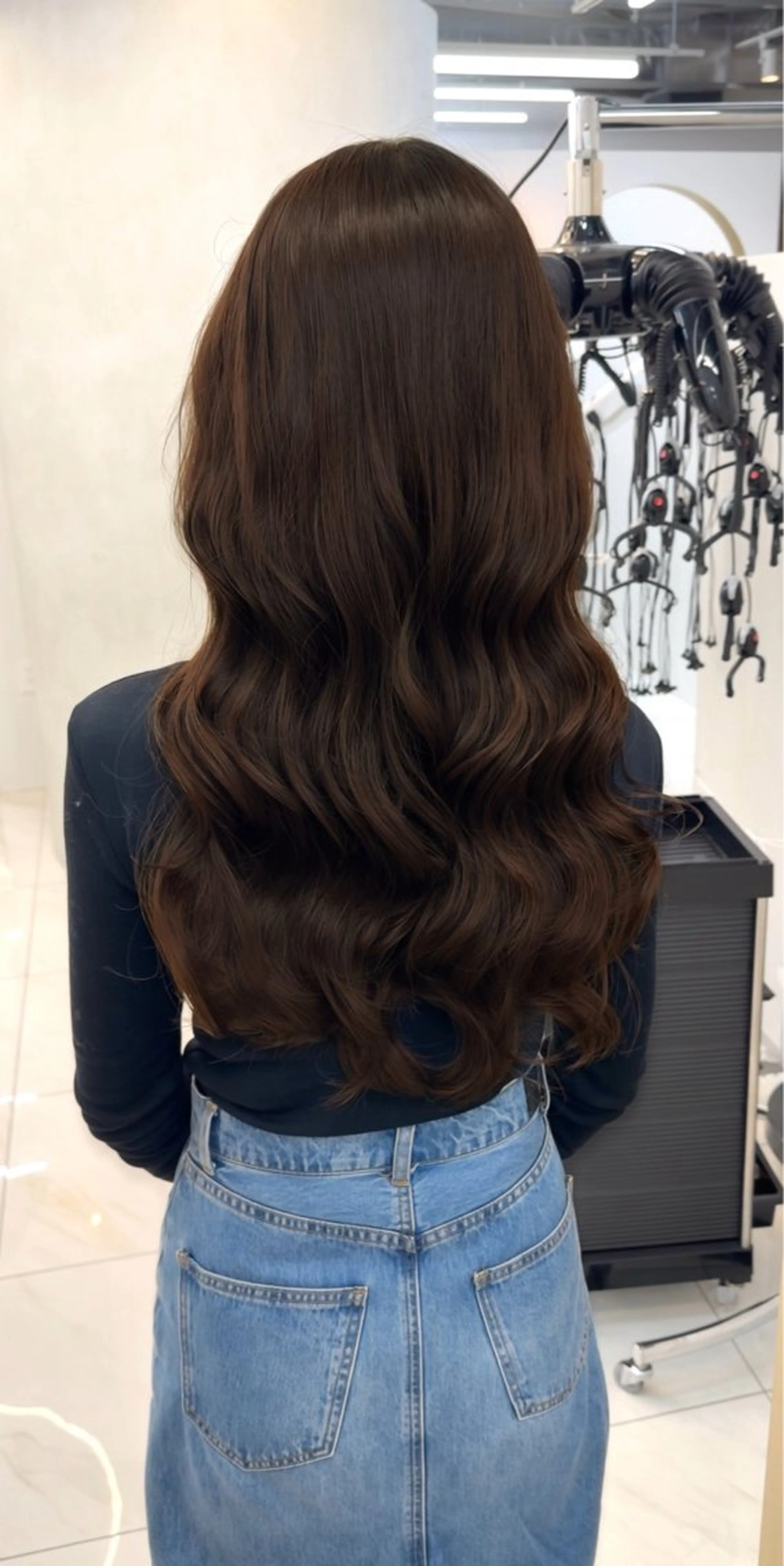 【4月3日19時、正面撮影可能な方限定】ロングヘアコテ巻き風パーマ＋髪質改善トリートメント＋似合わせカットの写真