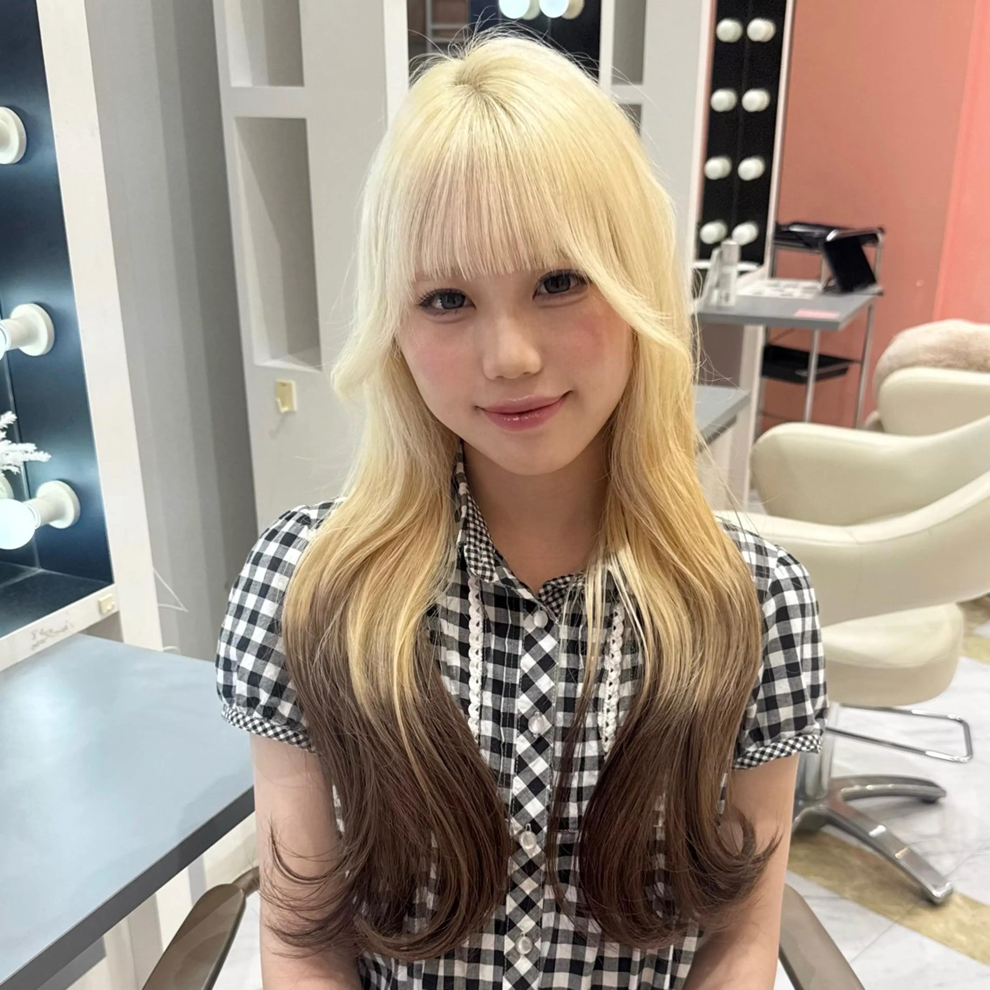 ブリーチ（全頭orリタッチ）🎀デザインカラー🌈 ロング料金¥1100.指名料¥550の写真