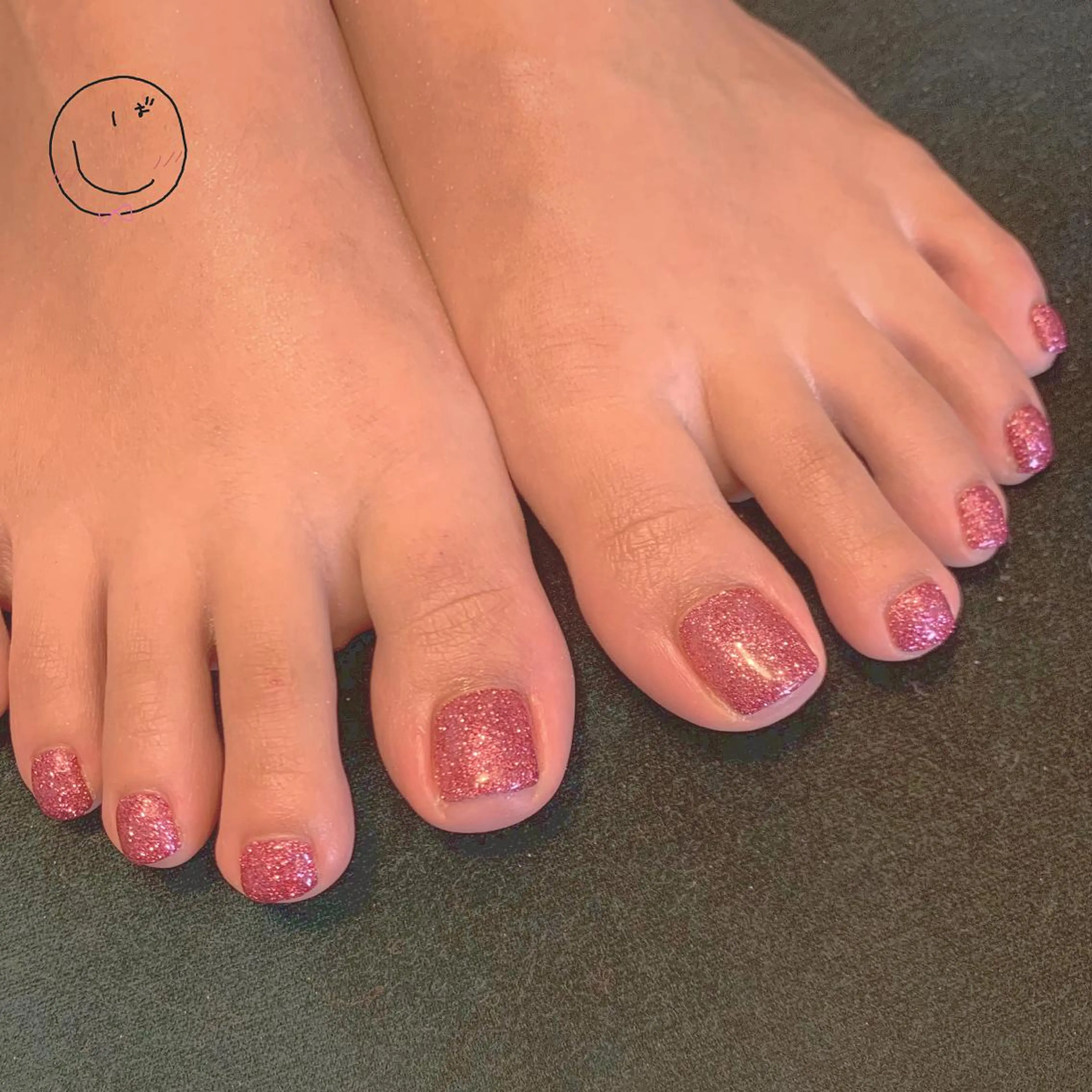 ネイル フットネイル ジェルネイル キラキラネイル メンズネイル ワンカラーネイル chik shibaのネイルデザイン