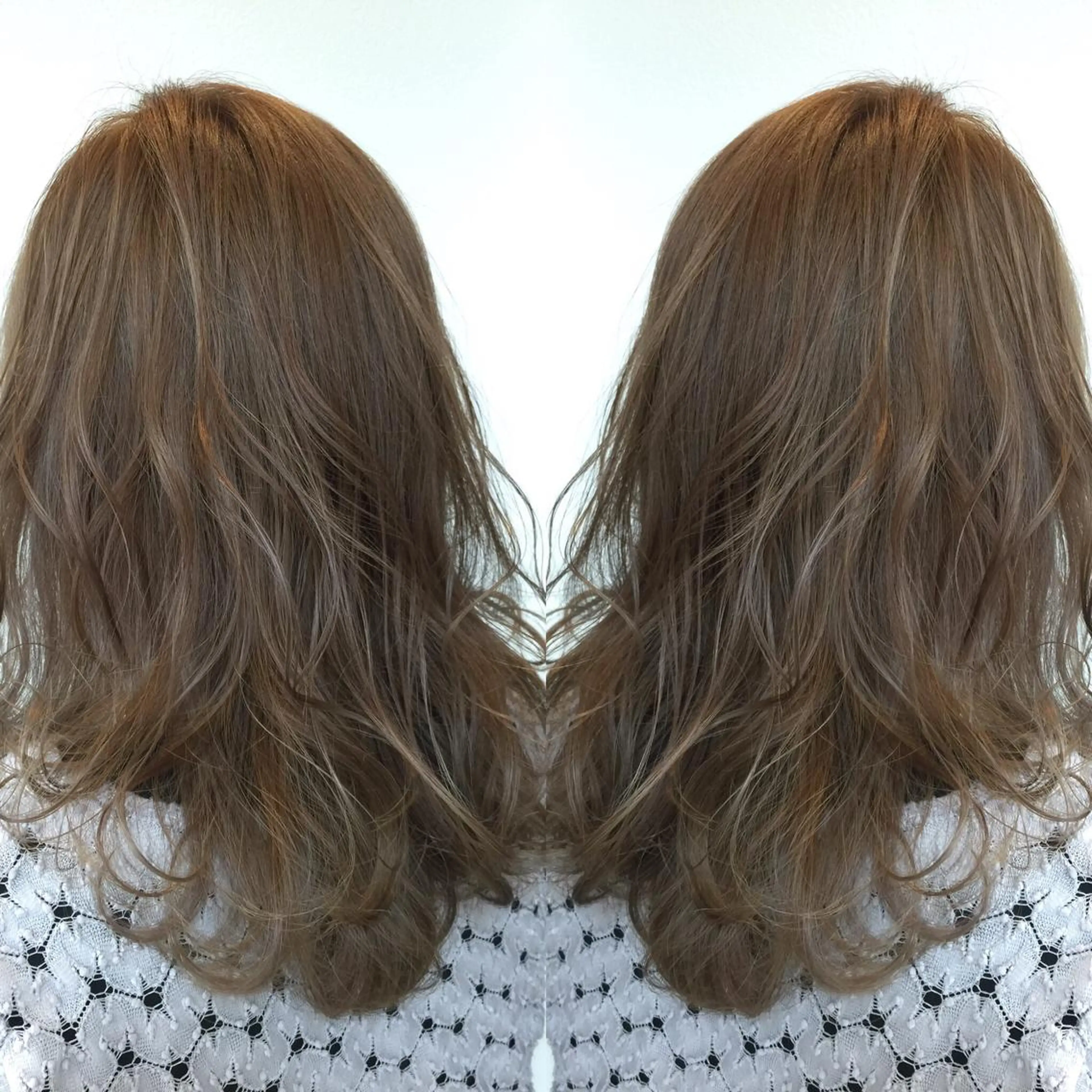 セミロング ヘアカラー 似合わせ レイヤー須川のヘアスタイル