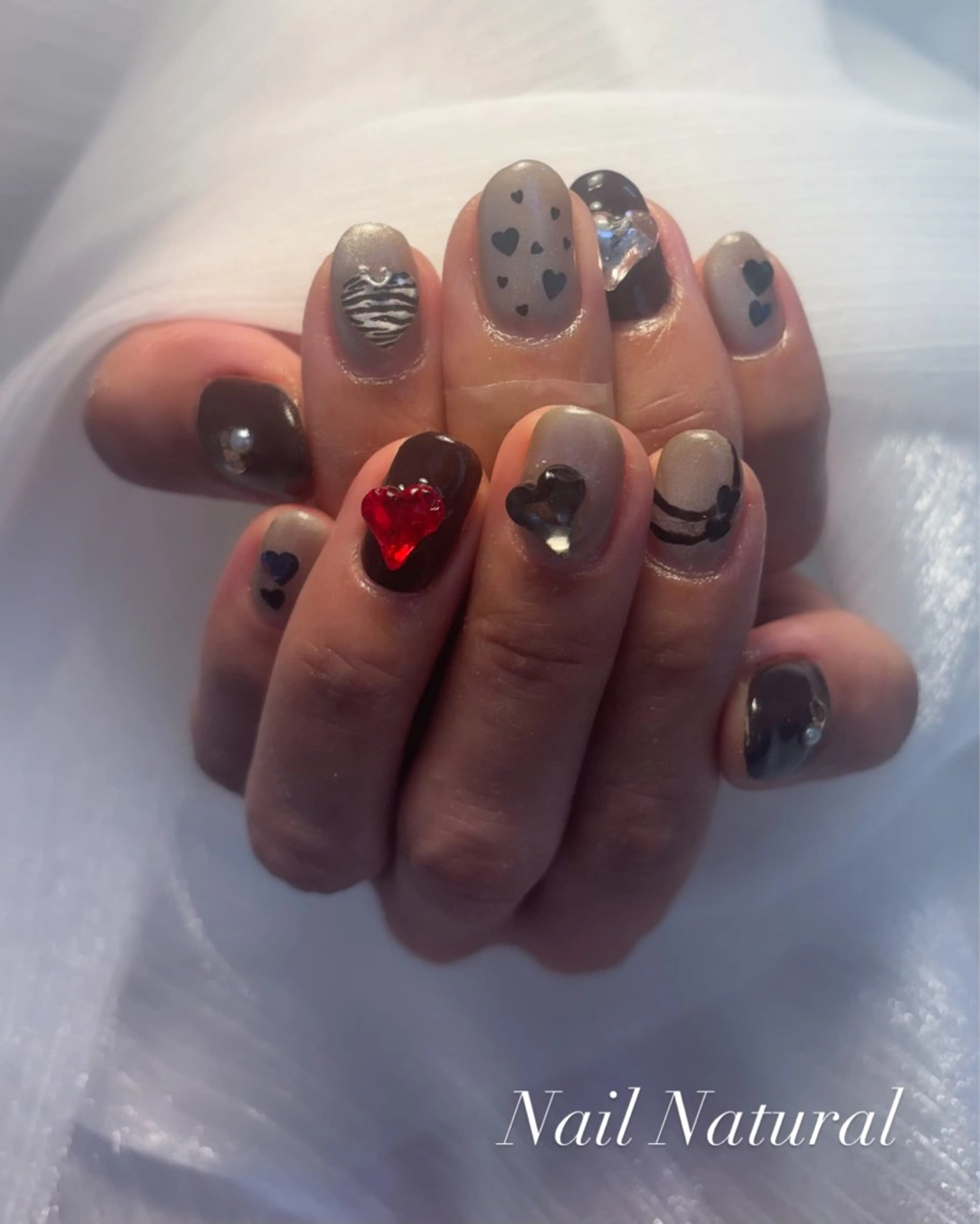 ネイル ジェルネイル マグネットネイル 持ち込み ハンドネイル Nail salon Natulalのネイルデザイン