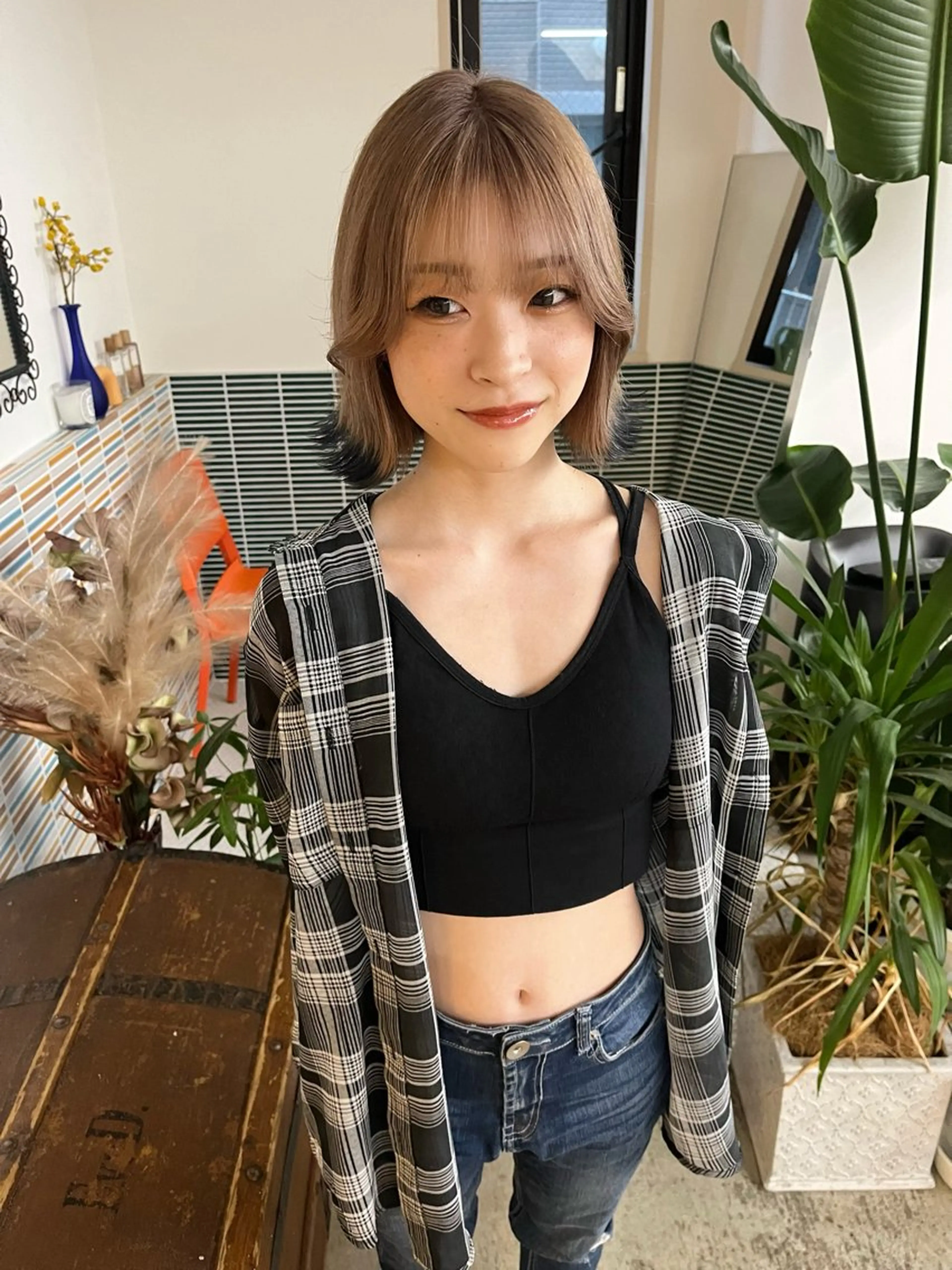 ミディアム カラー ベージュカラー ブリーチ ミルクティーベージュ カット ヘアカラー トリートメント 🩷ハイトーン透明感 レイヤー🩷ユリカのヘアスタイル