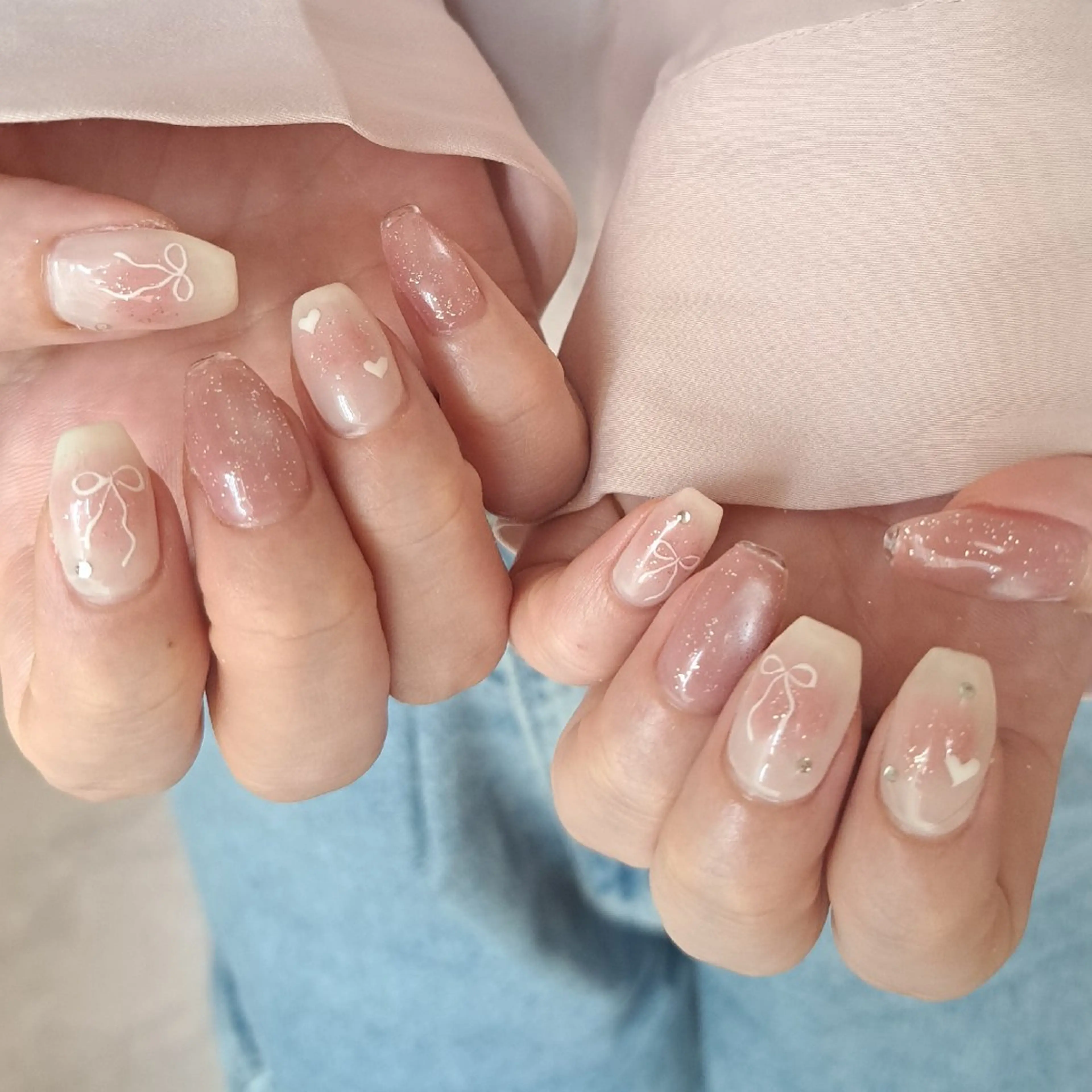 ネイル アートネイル チークネイル ジェルネイル 持ち込み ピンク ハンドネイル Nail mood デザイン持ち込みokのネイルデザイン