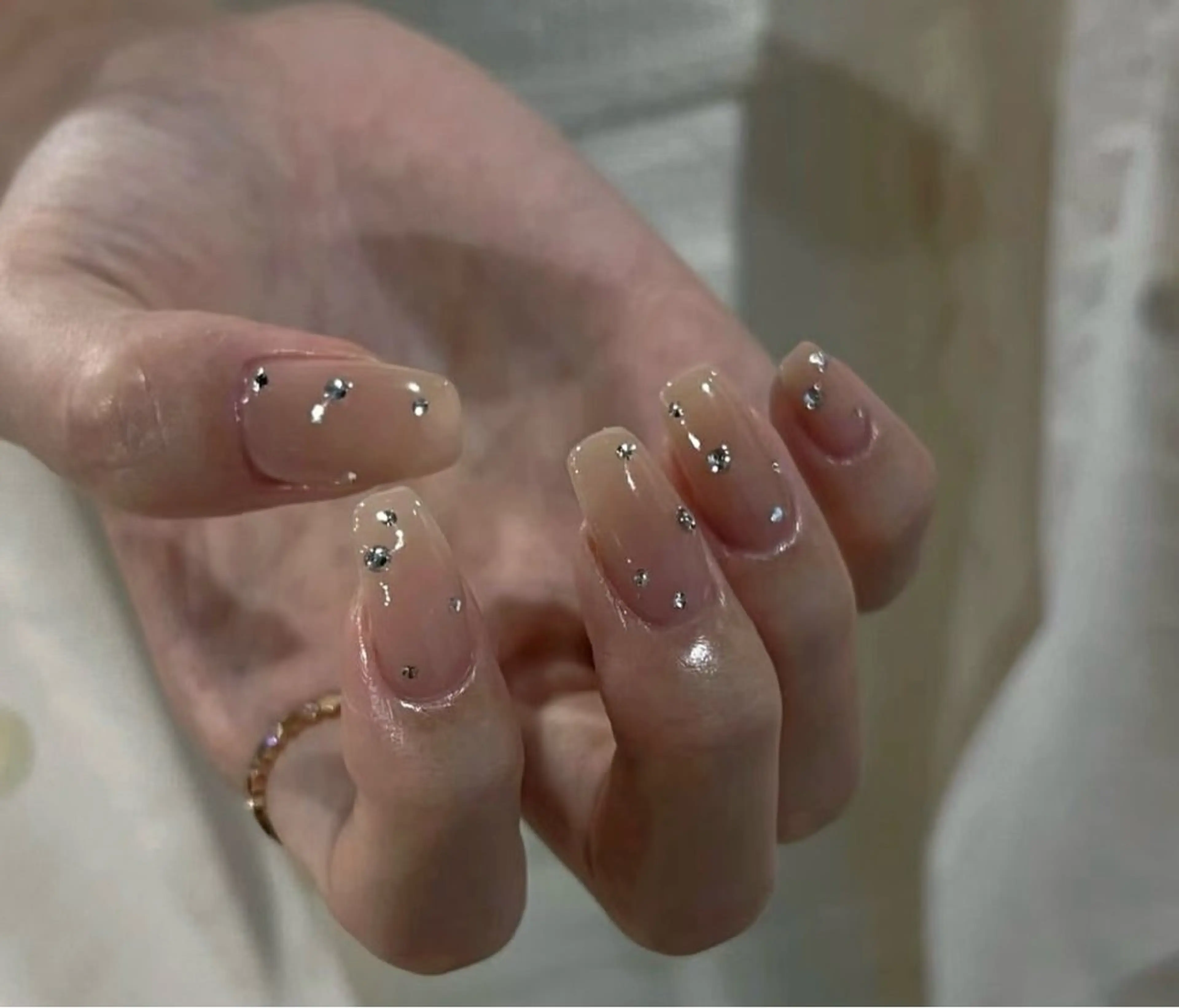 シンプル持ち込みデザイン🆗パーツストン4本までOKの写真