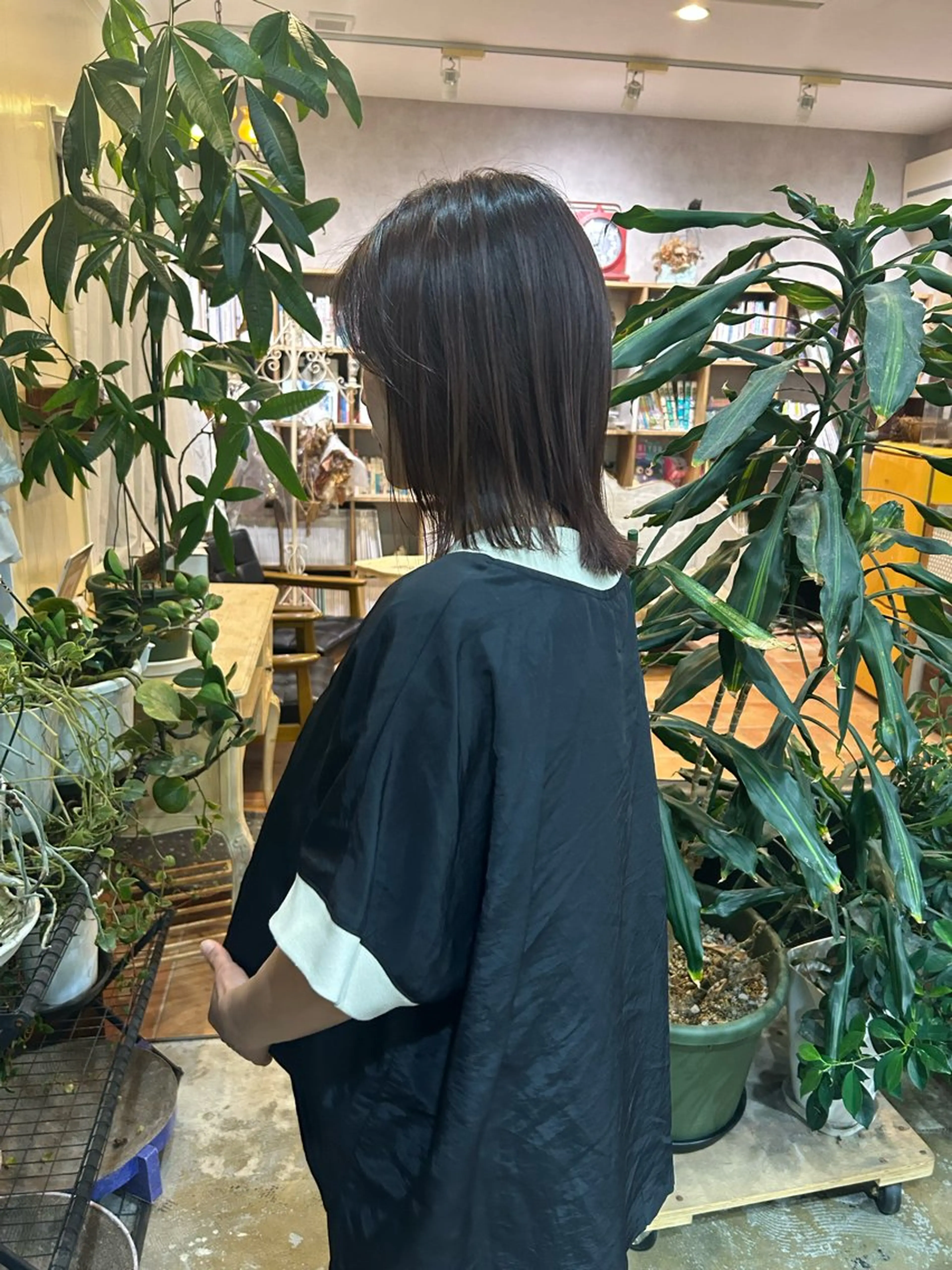 カラー ブラウンカラー MI KUのヘアスタイル