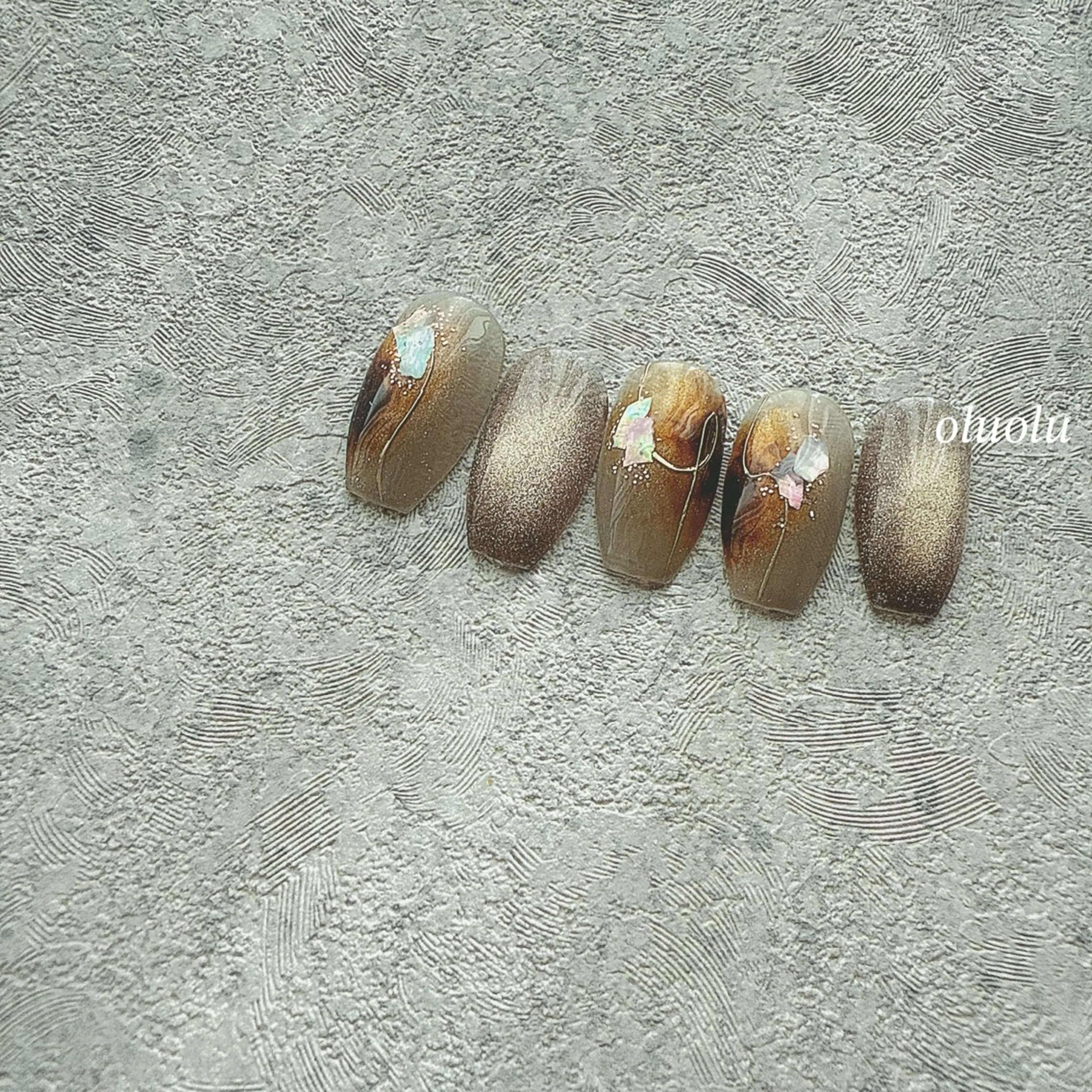 ネイル アートネイル フットネイル マグネットネイル ミラーネイル ニュアンスネイル 大村 紬華のネイルデザイン