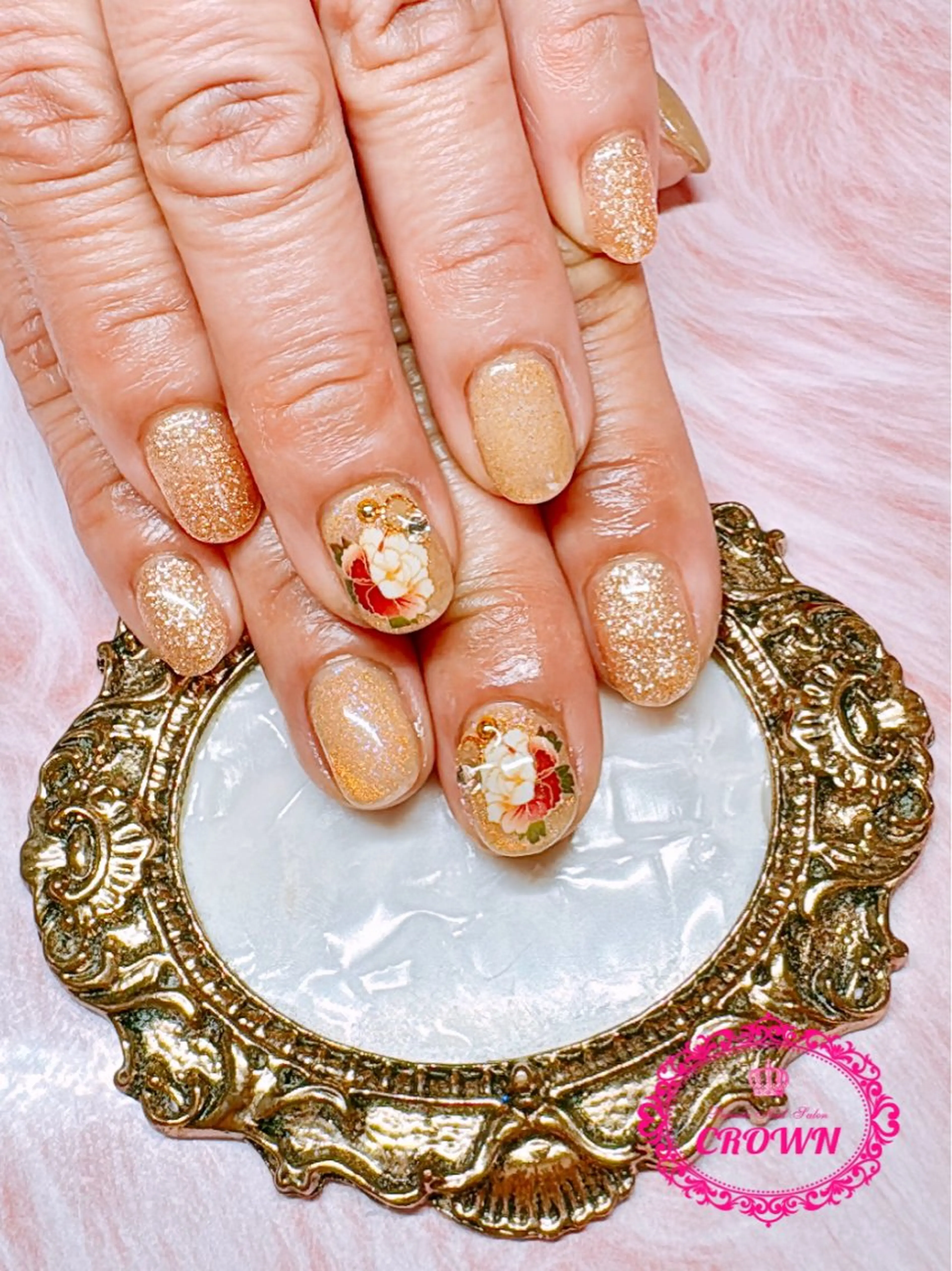 ネイル CROWN プライベートサロンのネイルデザイン