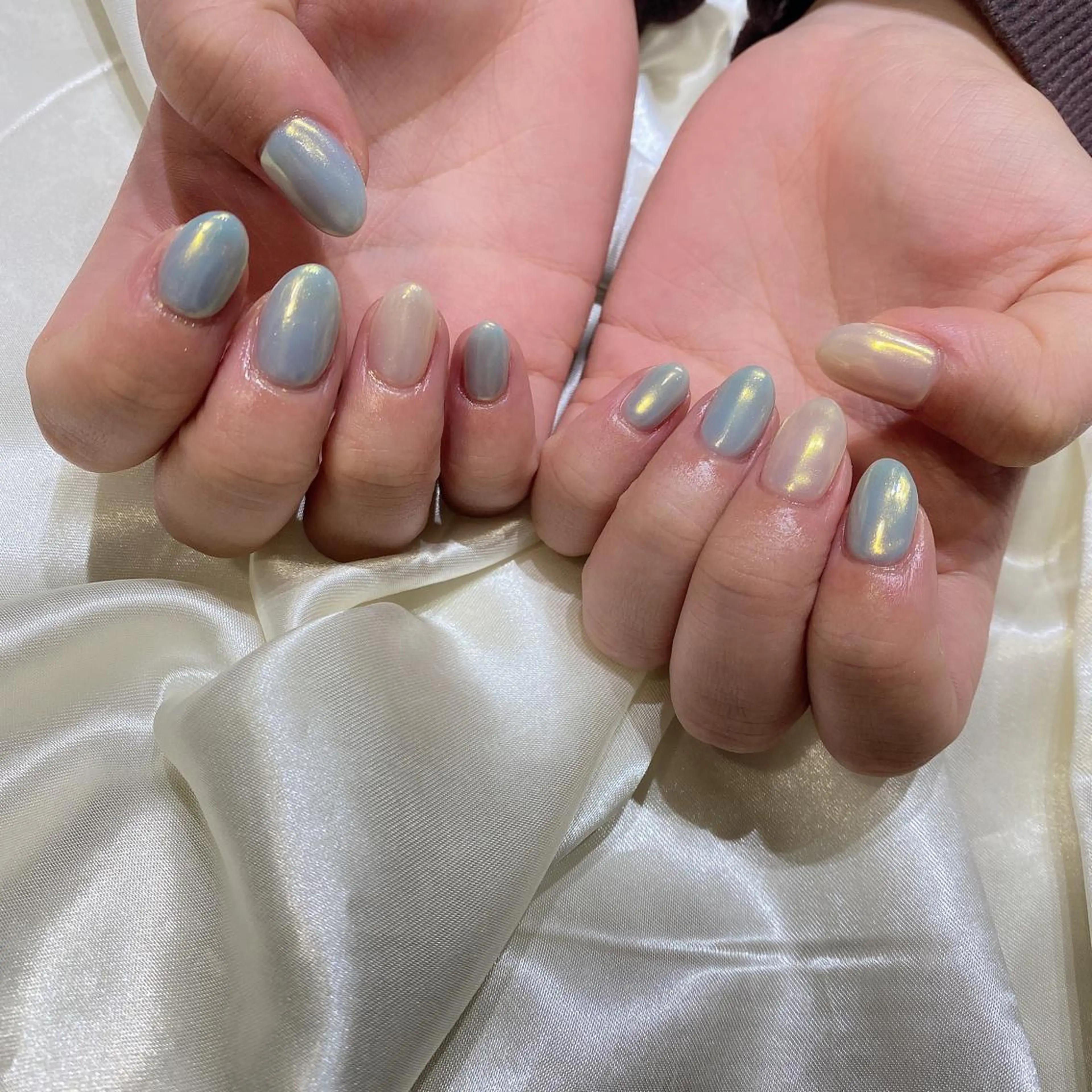 ネイル オーロラネイル ハンドネイル 西岡 杏のネイルデザイン