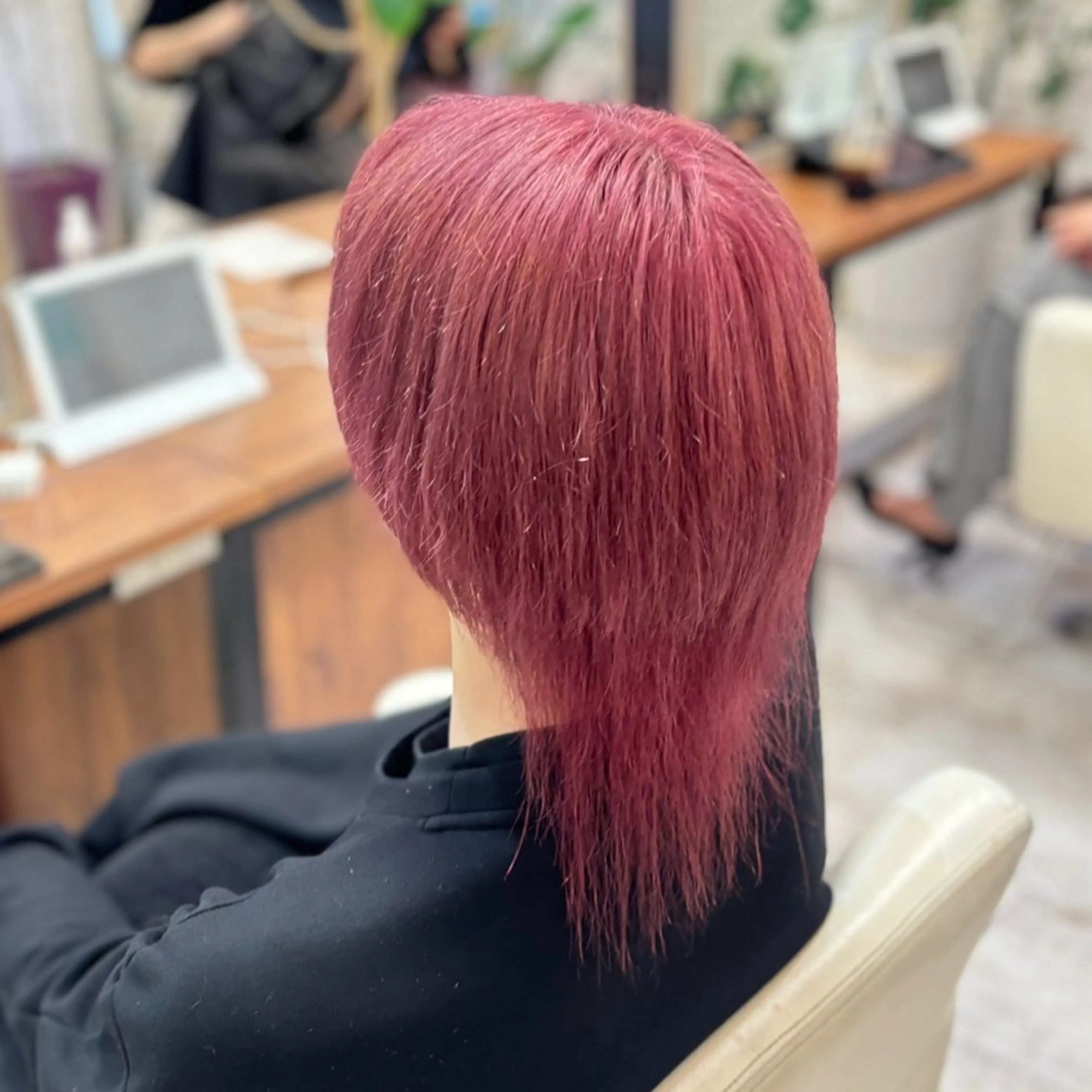 カラー ブリーチ ダブルカラー ピンクカラー カット ヘアカラー トリートメント 髪質改善縮毛５０％ OFF/吉田 響歌♡のヘアスタイル