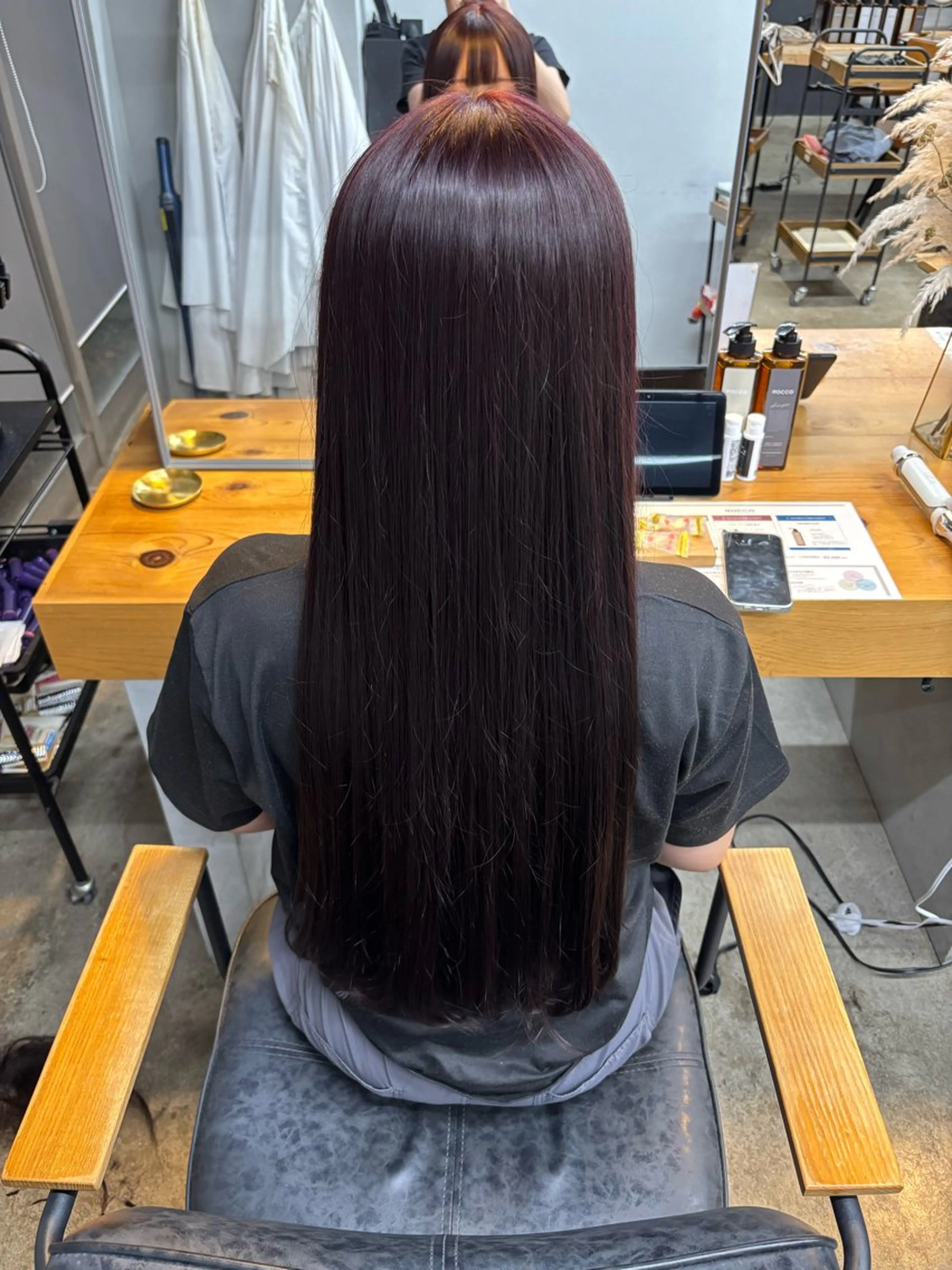 ロング カラー ヘアカラー トリートメント ROCCOeast AKARIのヘアスタイル