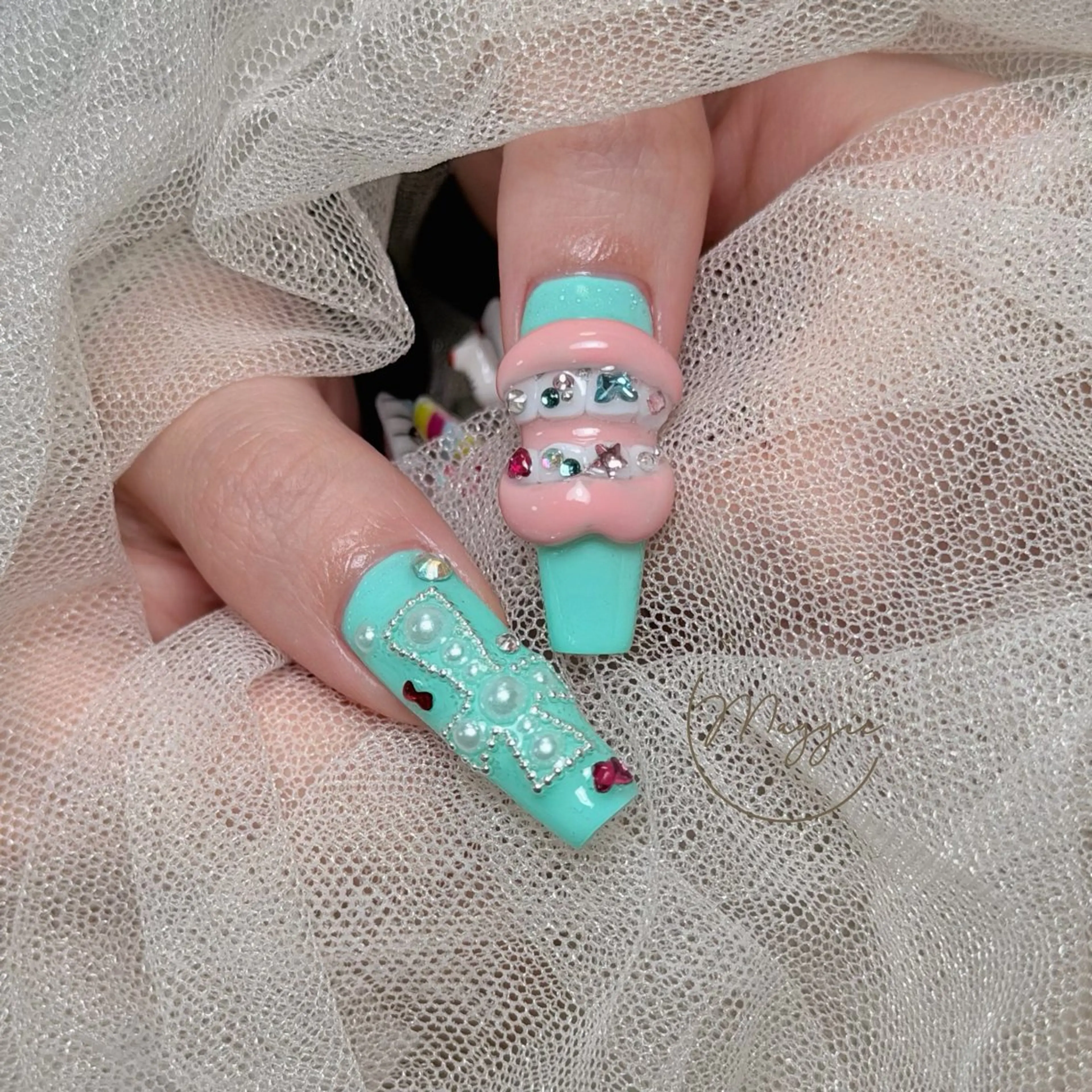 ネイル Maggie Nail🦩のネイルデザイン