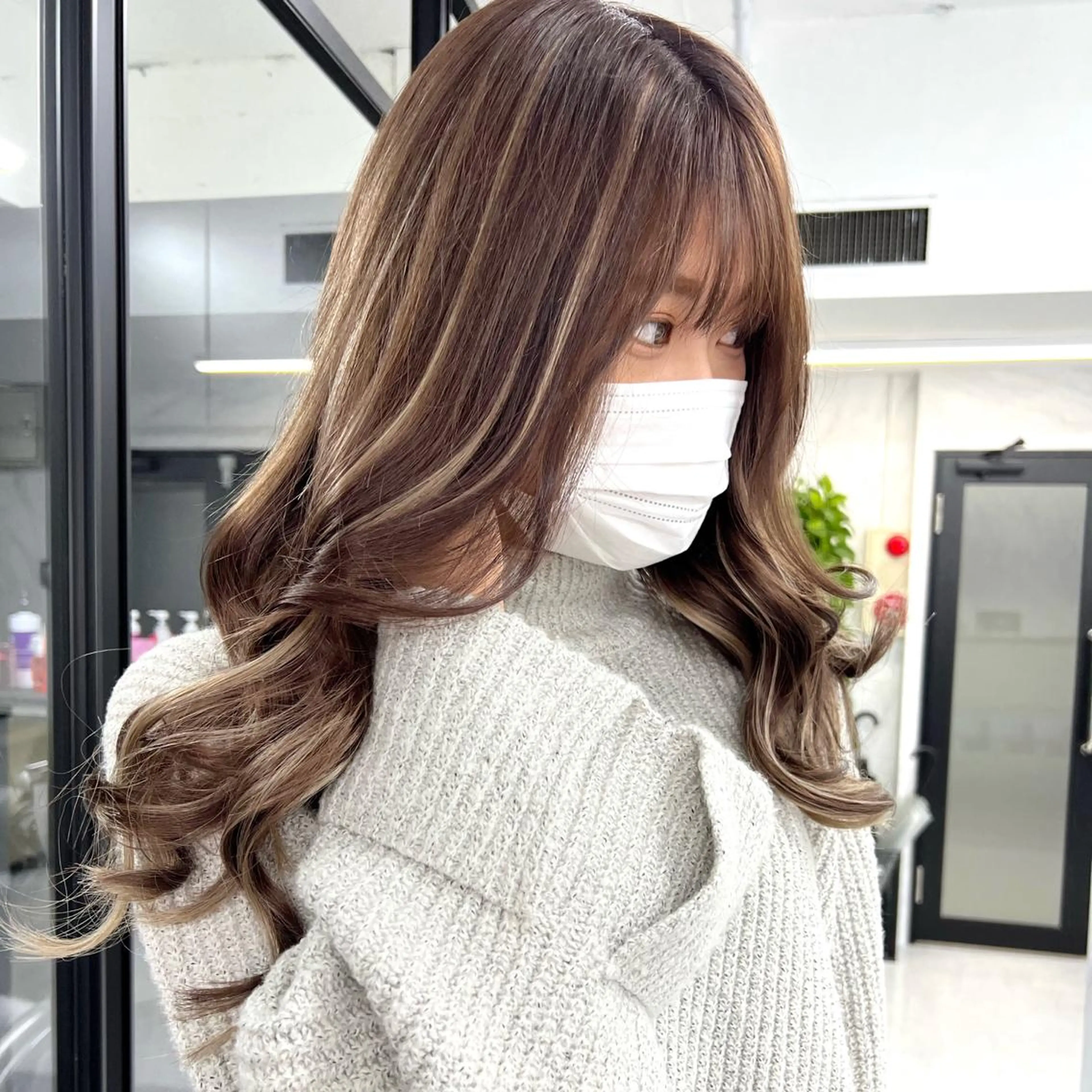 ロング カラー シールエクステ ハイトーンカラー エクステ ヘアカラー エクステ シールエクステ特化 ハイトーン、NANAのヘアスタイル