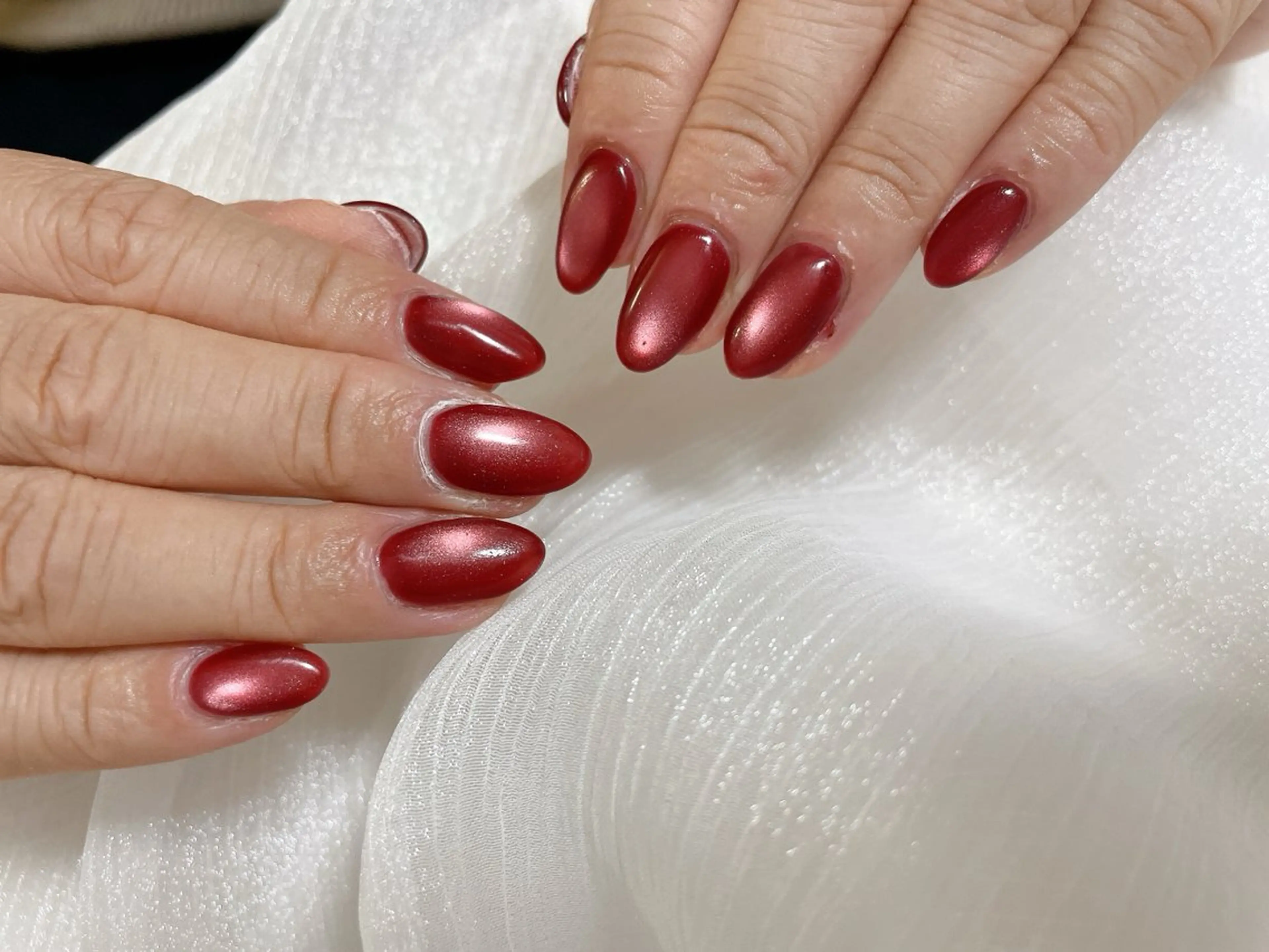 ネイル オーロラネイル ボルドー フットネイル フレンチネイル ジェルネイル ハンドネイル mogunail &blowのネイルデザイン