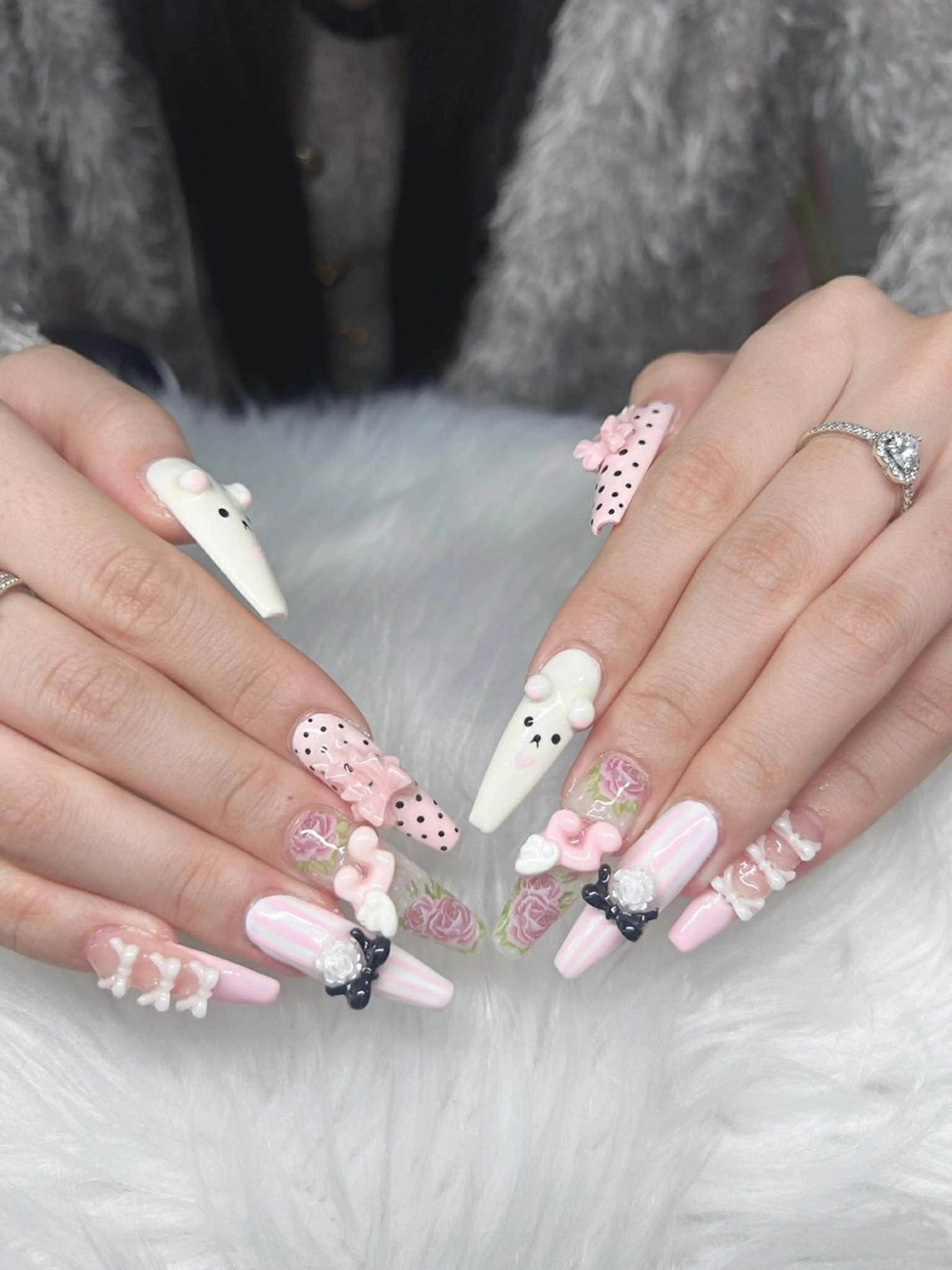 ネイル 長さ出し グラデーション 卒業式 キラキラネイル マグネットネイル Lee Nailsのネイルデザイン