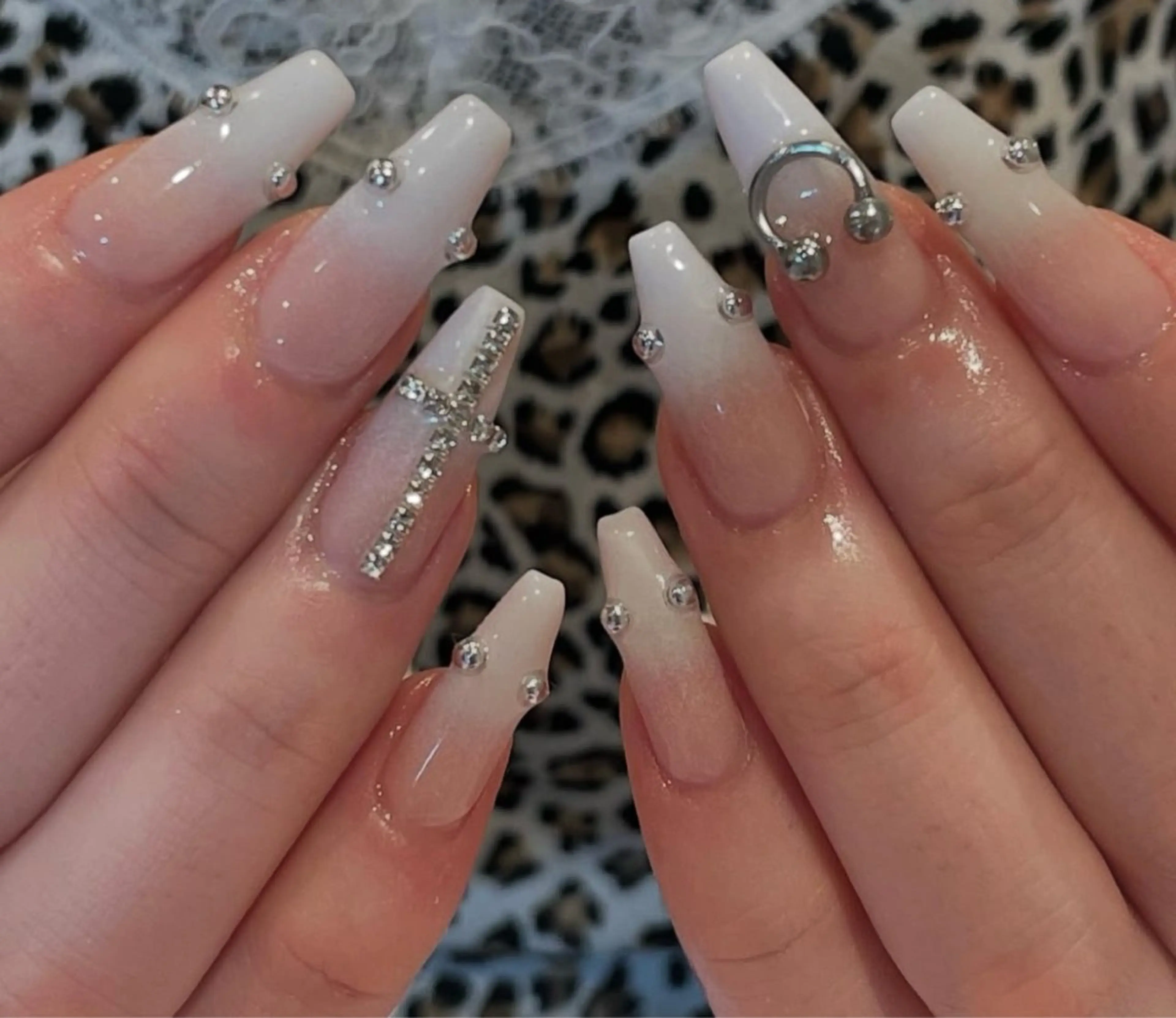 ネイル ハンドネイル BERA NAILSのネイルデザイン