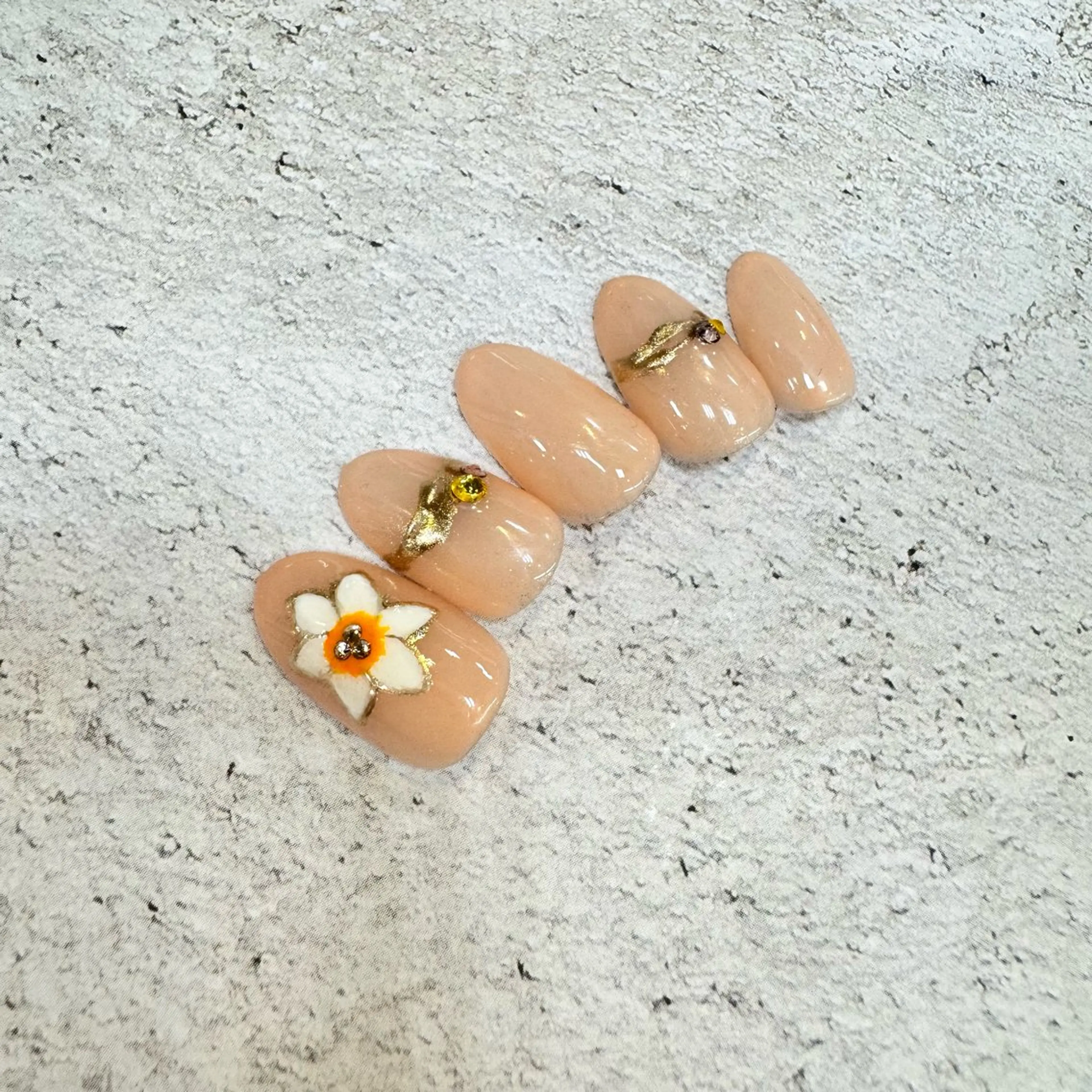 ネイル 重永 夏南のネイルデザイン