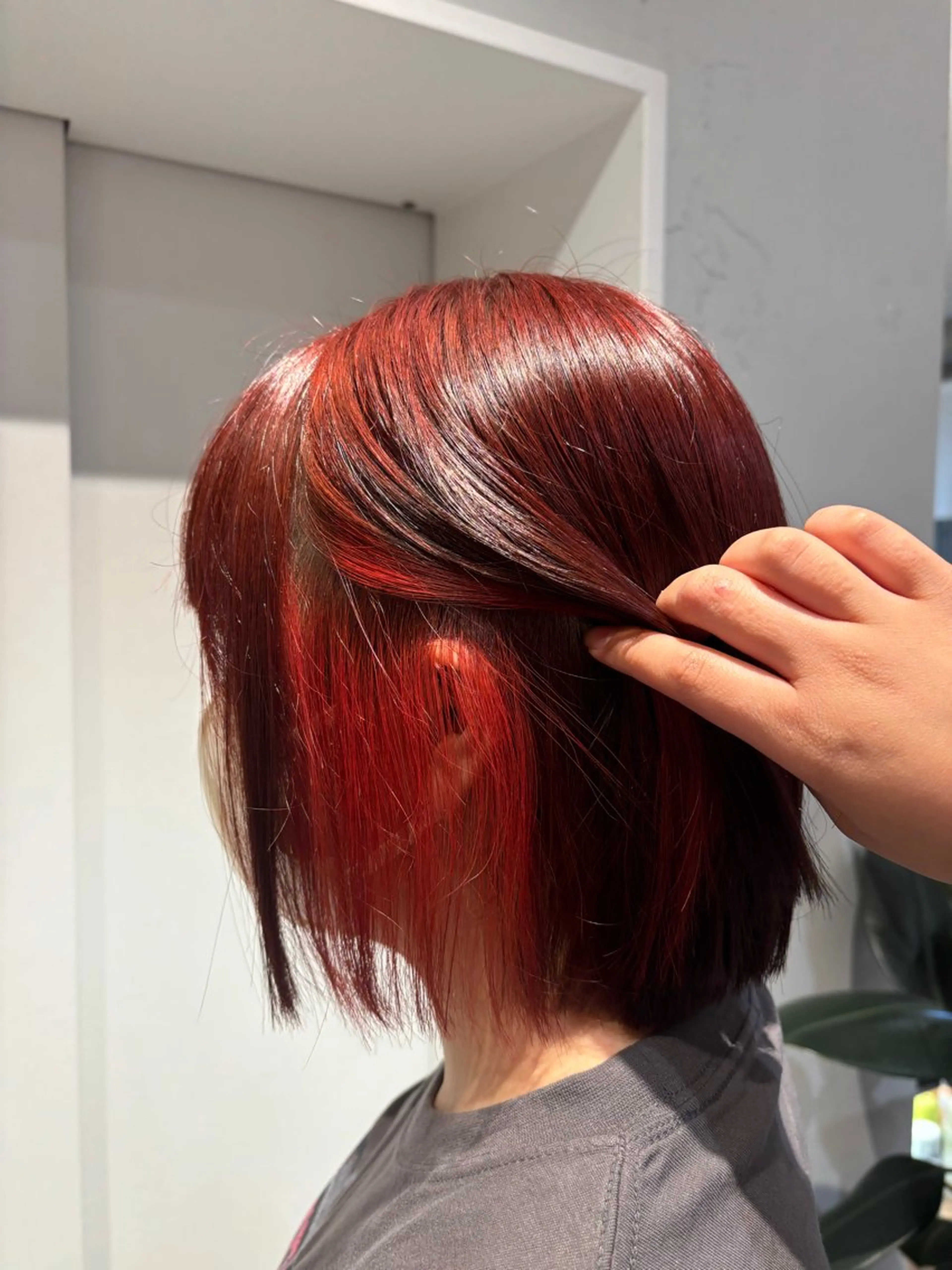 ショート カラー レッドカラー ヘアカラー りあの🎀 /暖色カラー🍒のヘアスタイル