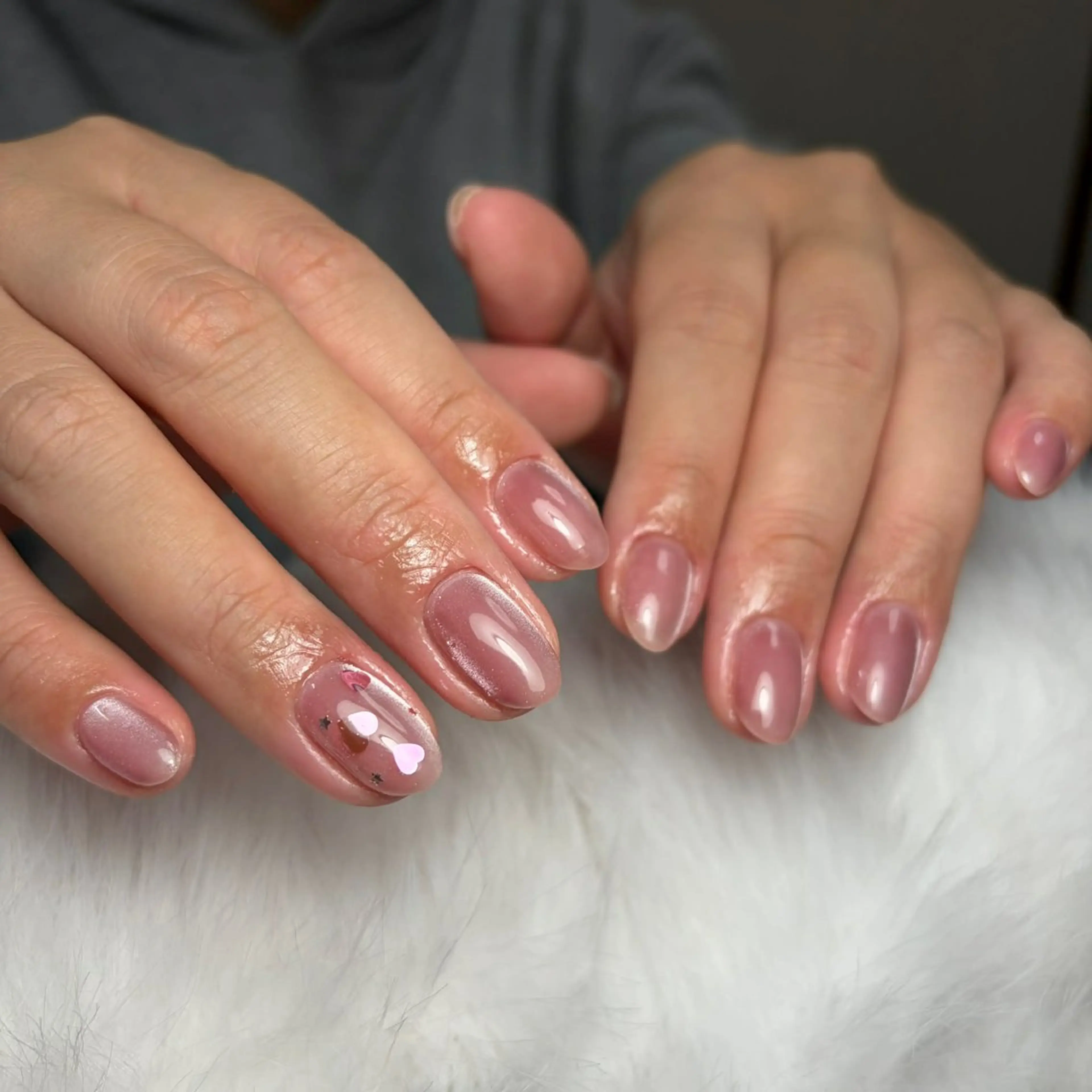 ネイル チークネイル フレンチネイル グラデーション 韓国ネイル マグネットネイル ハンドネイル Hana nail所属・Hana Nailのネイルデザイン