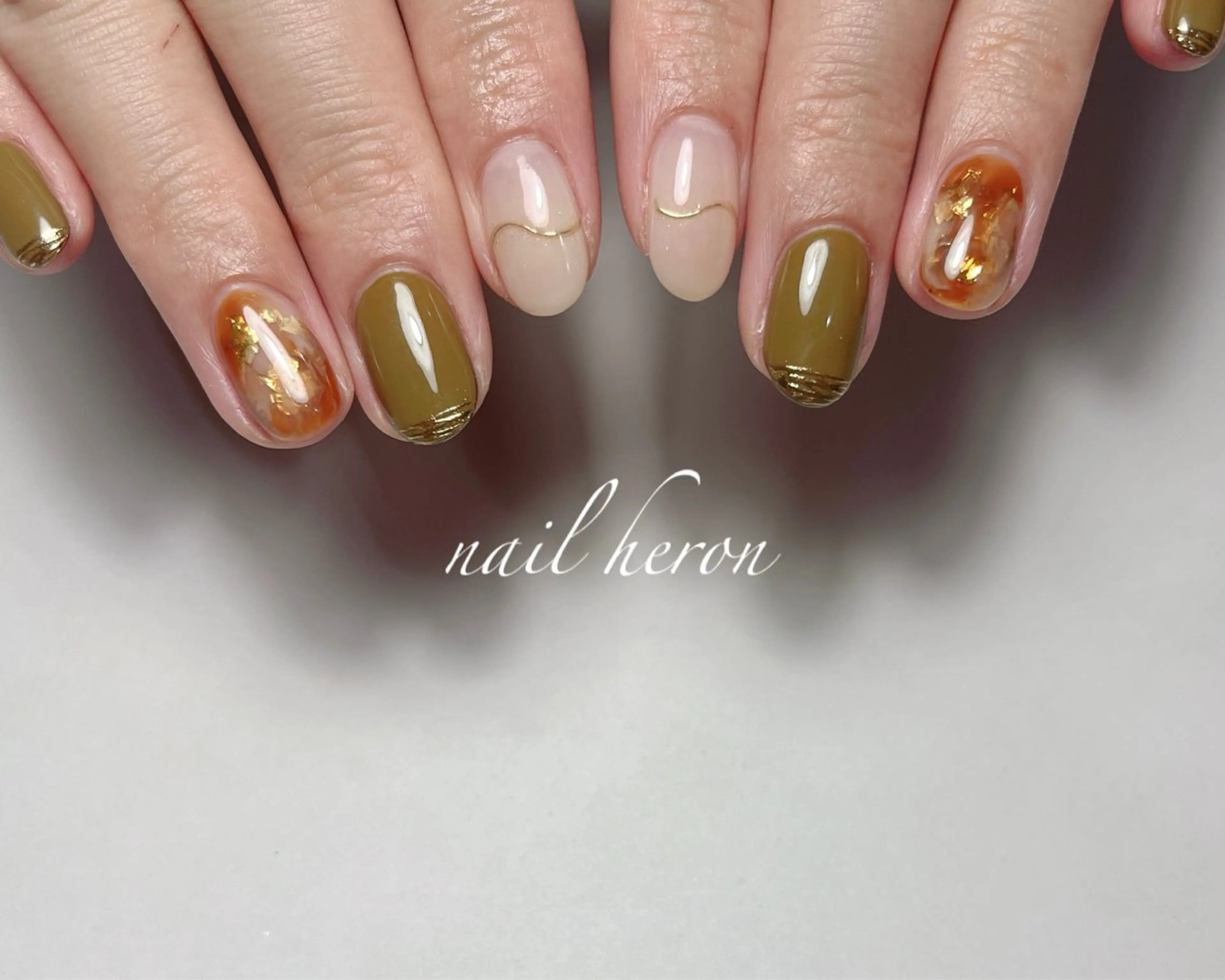 ネイル べっ甲ネイル ハンドネイル nail heron所属・saki_ nail heronのネイルデザイン