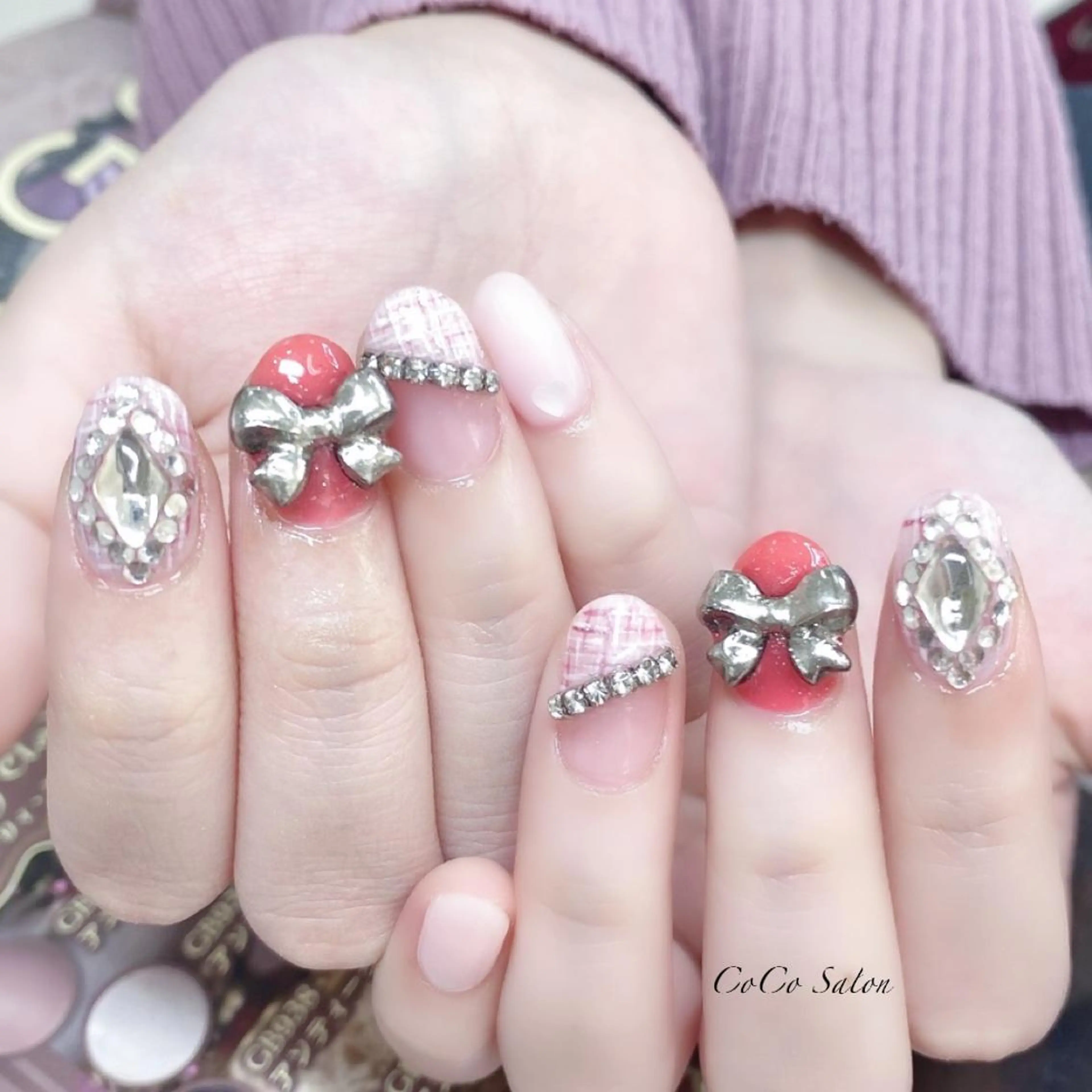 ネイル 成人式 長さ出し フレンチネイル ジェルネイル キラキラネイル ハンドネイル CoCoSalon ネイル/まつ毛予約のネイルデザイン