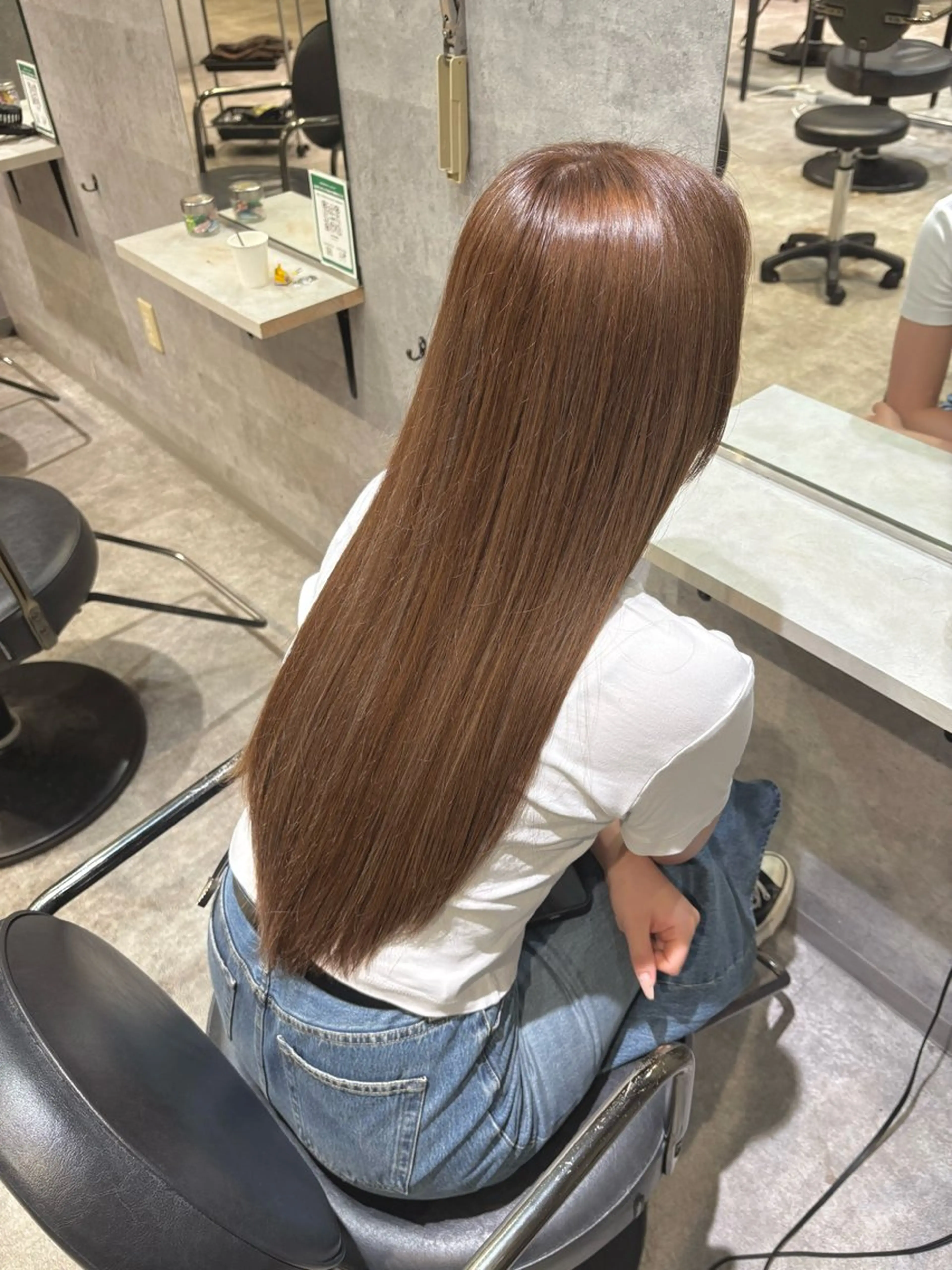 【19時限定】ブリーチなし透明感カラー+うる艶トリートメント🫧の写真