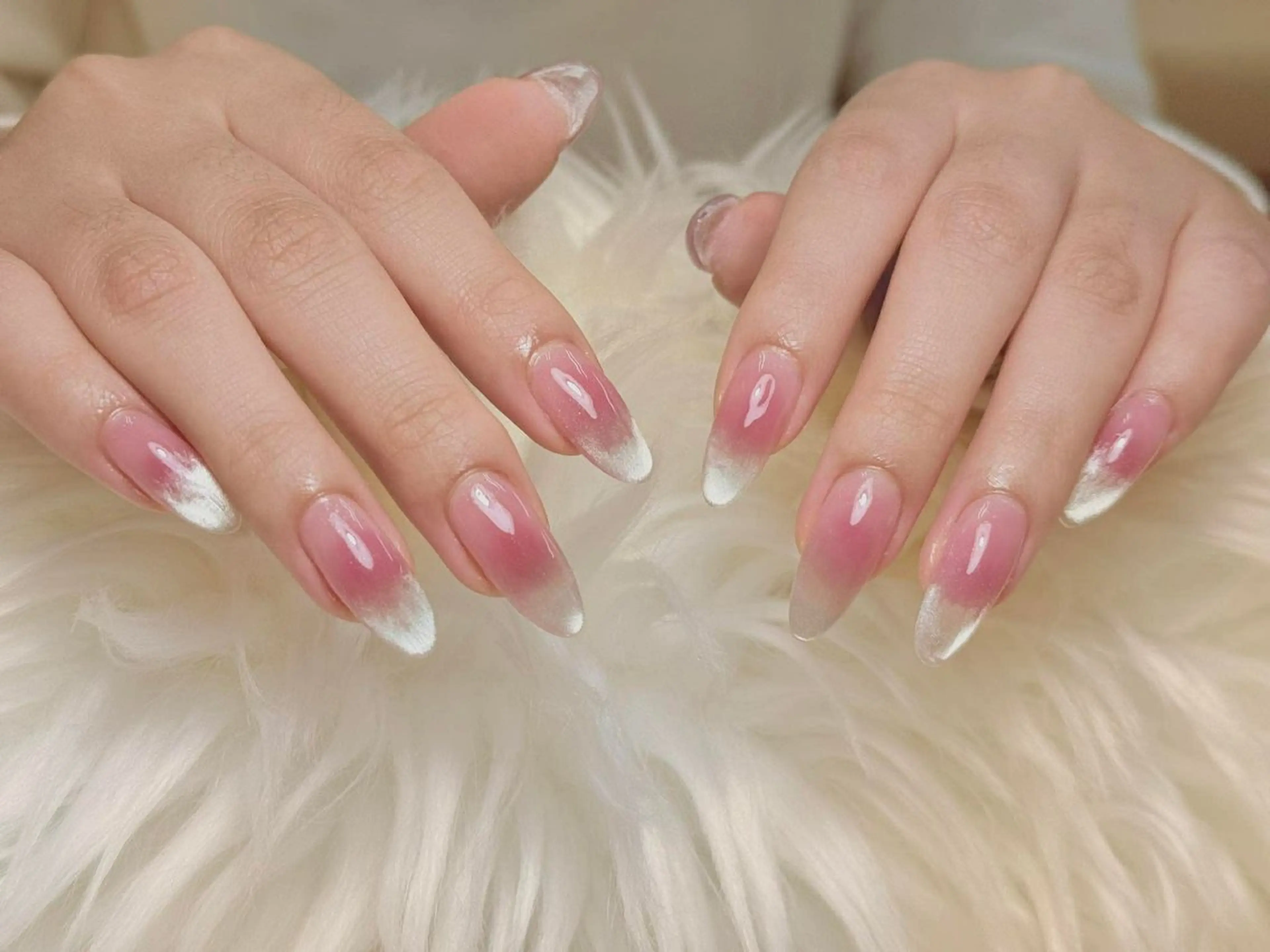 ネイル フレンチネイル グラデーション 韓国ネイル マグネットネイル ミラーネイル ハンドネイル ハンドケア Hara Nail 【パラジェル使用】のネイルデザイン