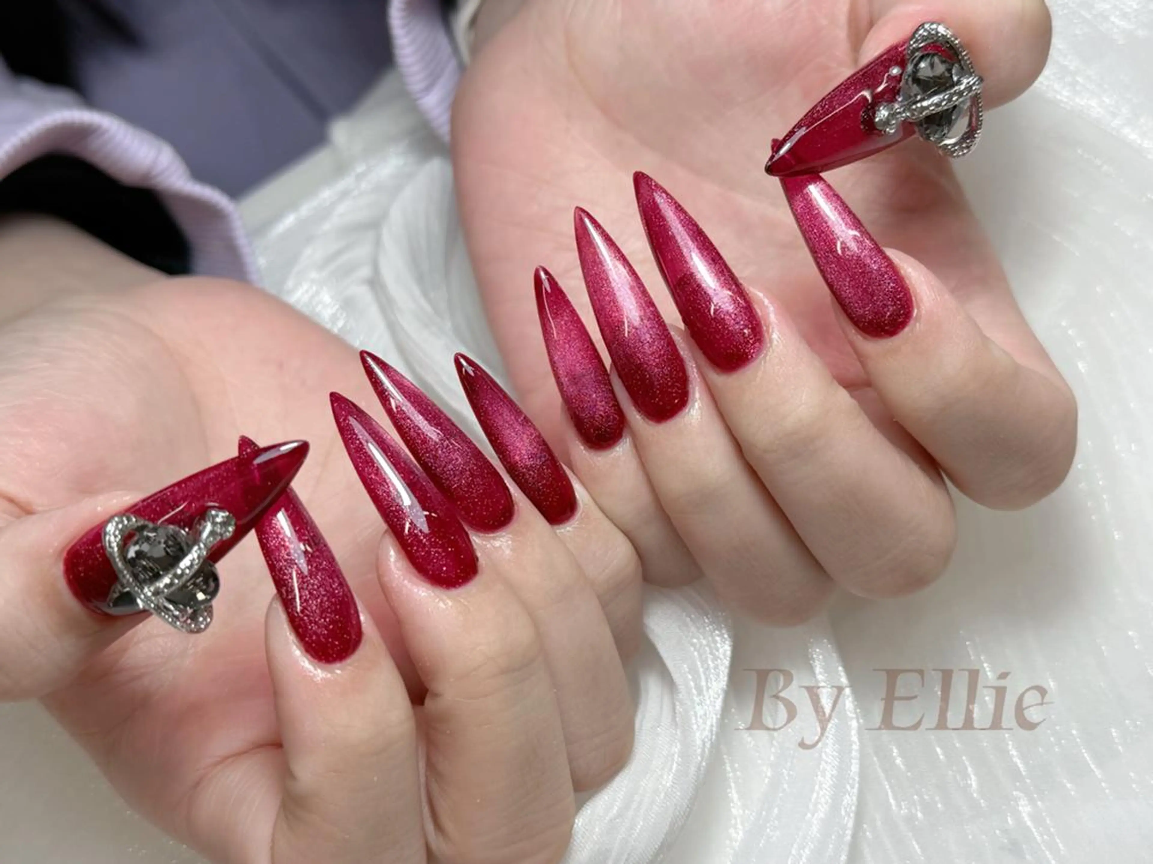 ネイル ロングネイル マグネットネイル 閨匠ビューティサロン 銀座店のネイルデザイン