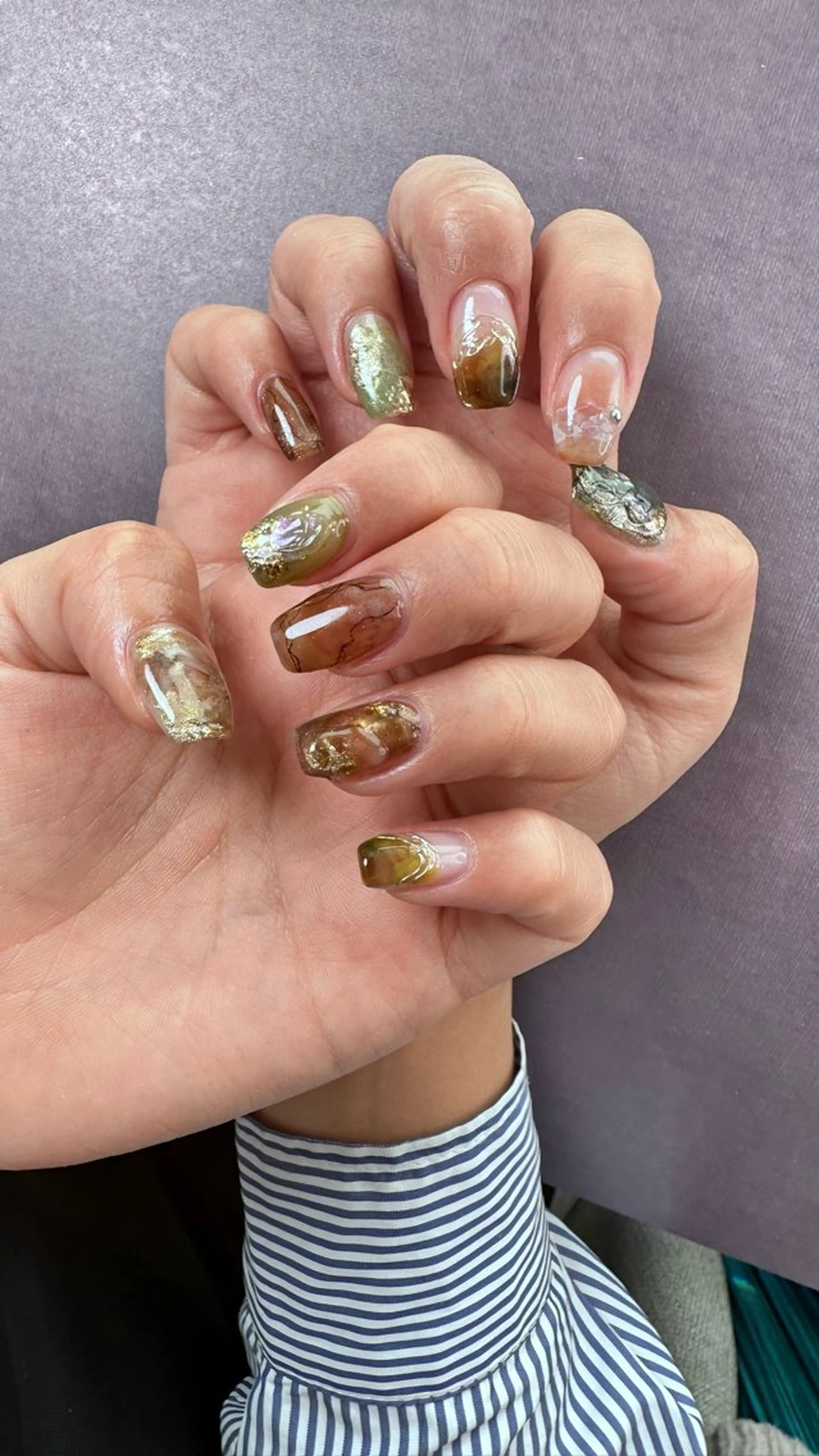 ネイル ニュアンスネイル ハンドネイル ハンドケア Atelier Ariのネイルデザイン