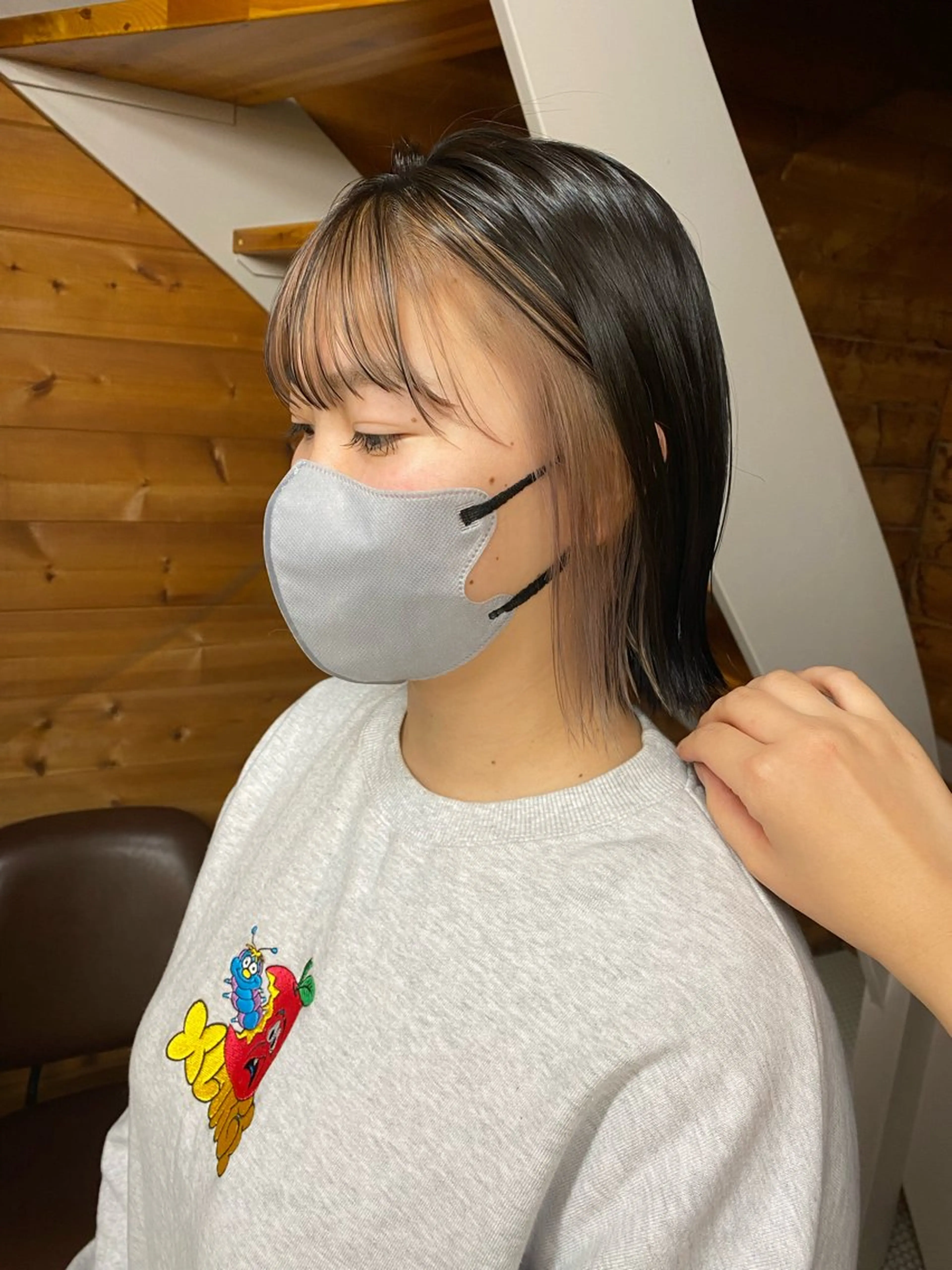 ミディアム カラー ムナカタ アカリのヘアスタイル