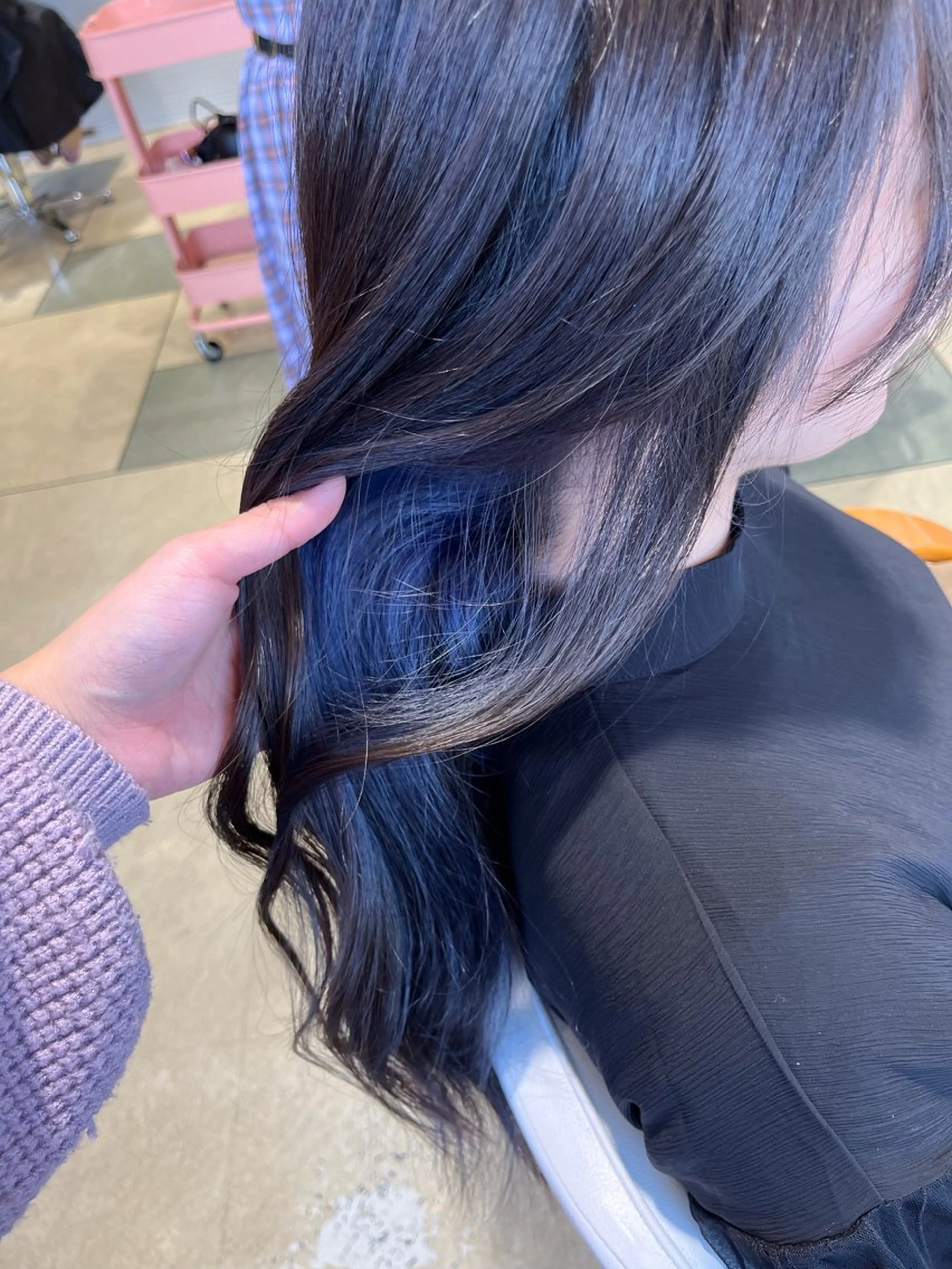 セミロング カラー ブリーチ インナーカラー .5 by SOLEIL藤沢店のヘアスタイル