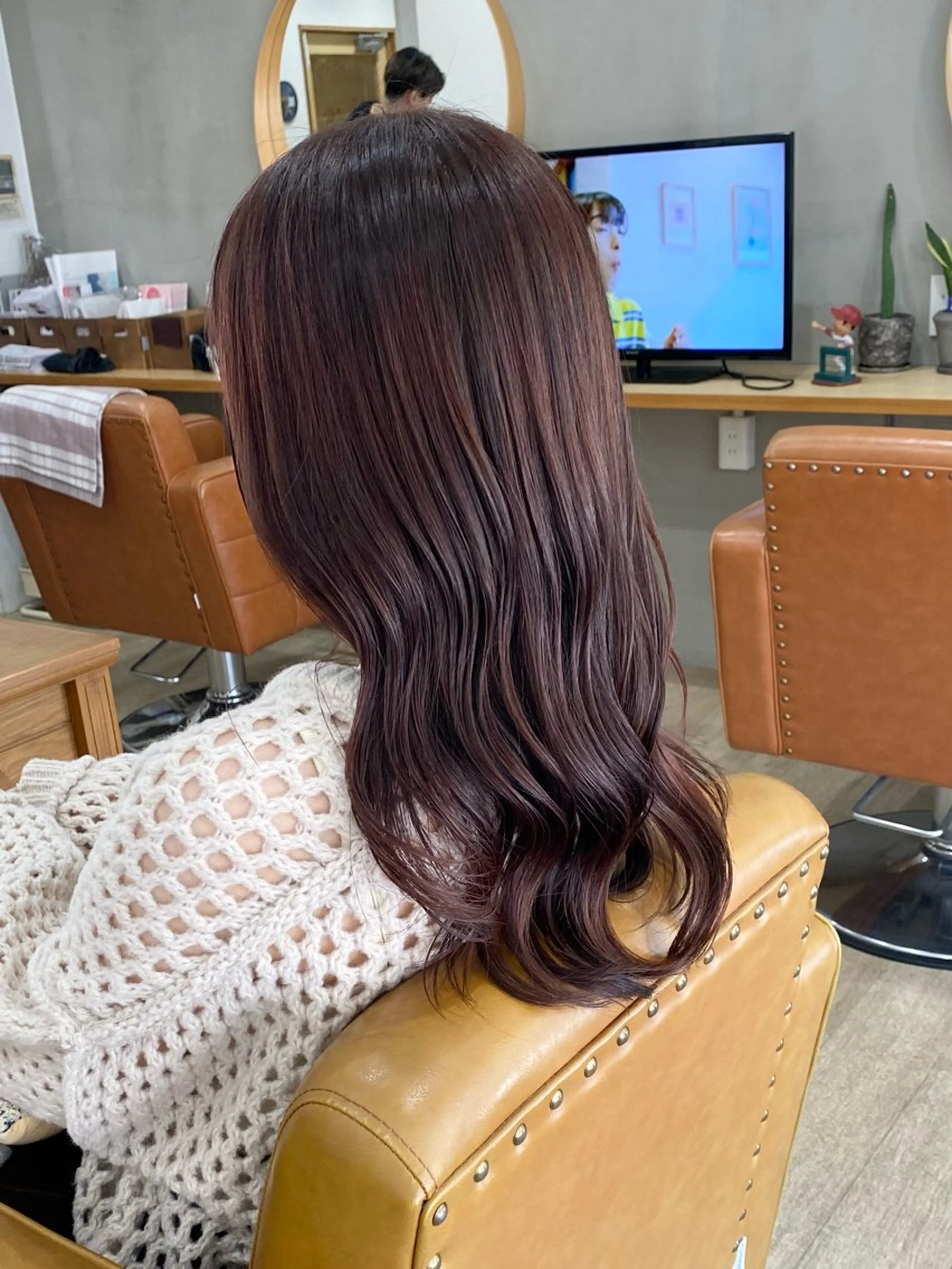 セミロング カラー ブラウンカラー ピンクカラー ピンクブラウン 髪質改善 トリートメント 【カミカリスマ受賞】 メアリーバイメリーのヘアスタイル