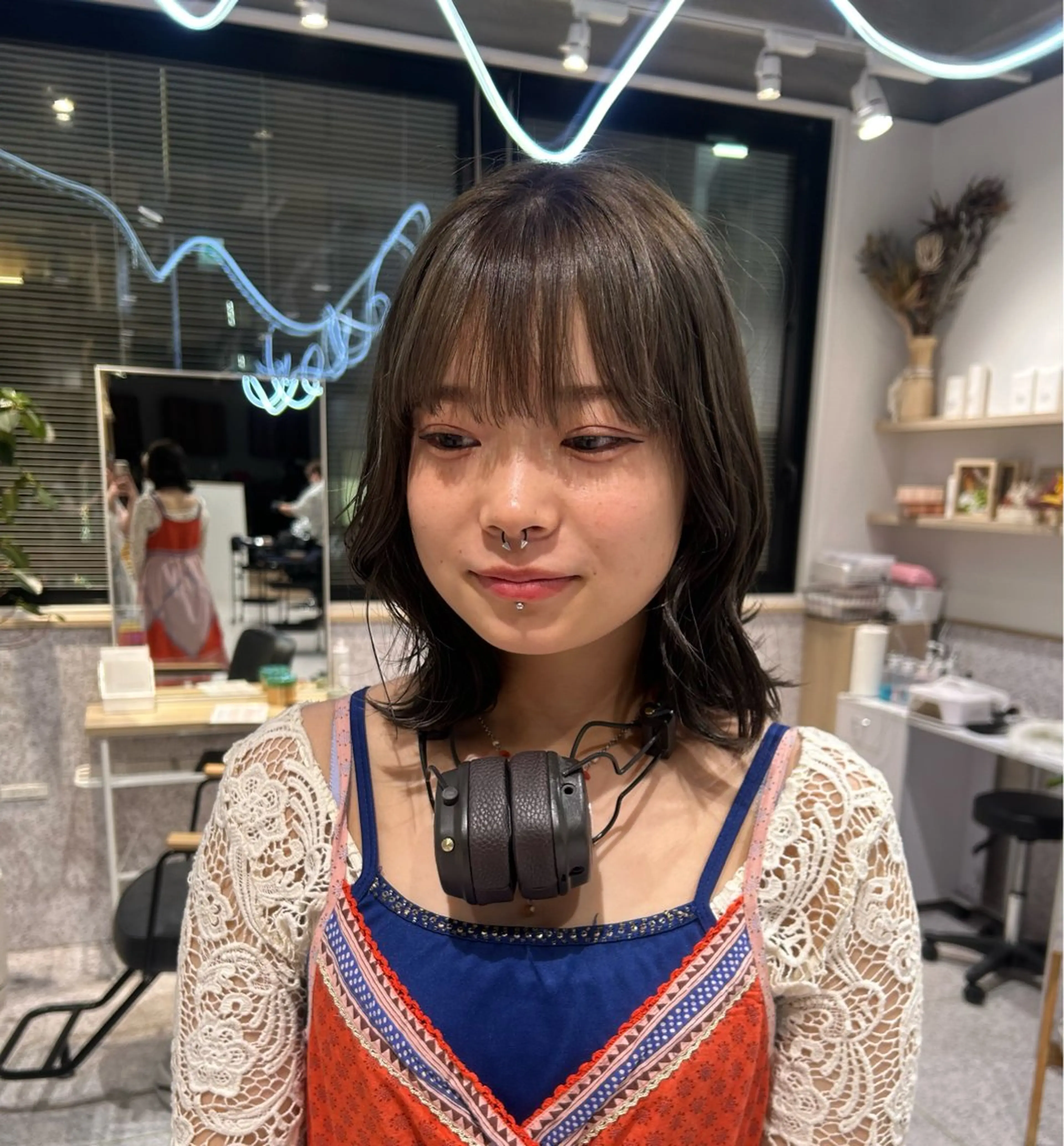 カラー ダブルカラー イヤリングカラー ハイトーンカラー インナーカラー 髪質改善 ヘアカラー トリートメント ♡ハイトーン★ ネイル/しの♡のヘアスタイル