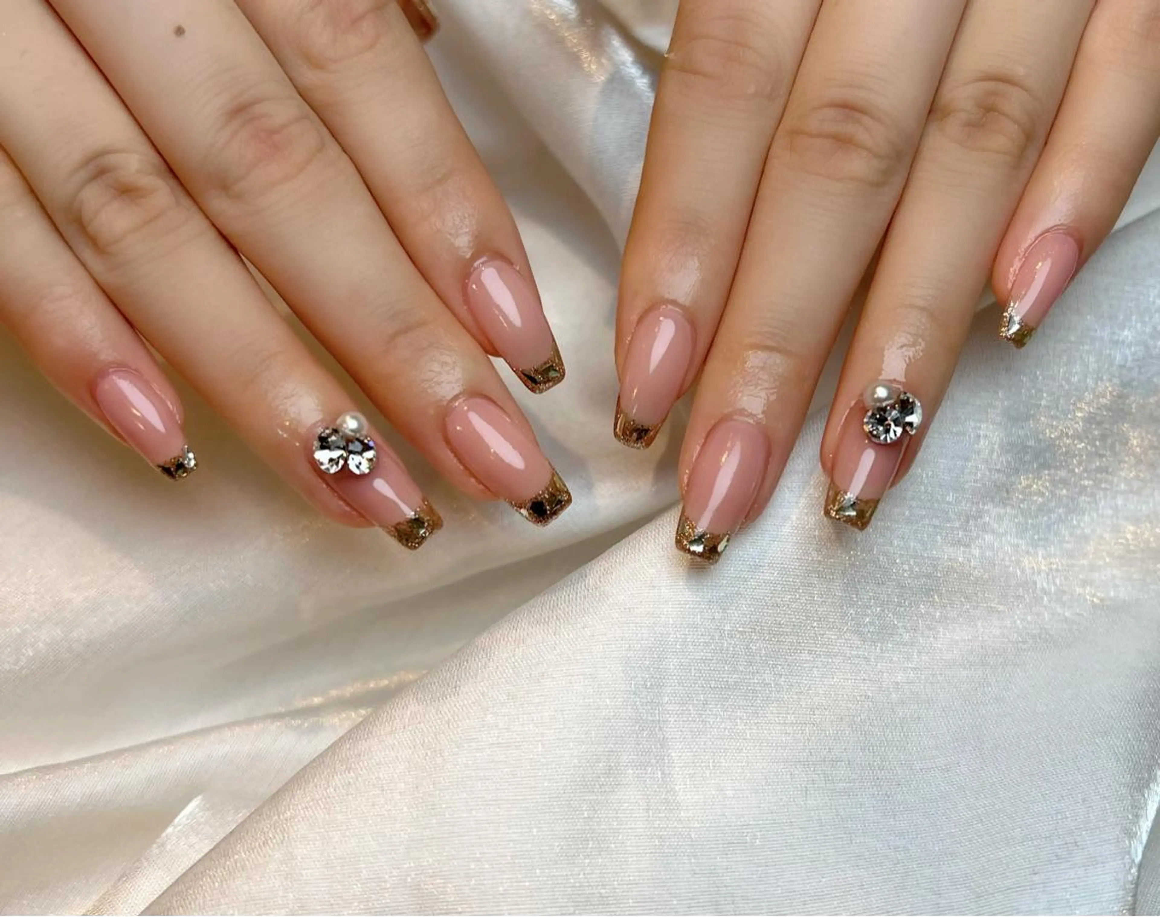 ネイル フレンチネイル ガラスフレンチ ハンドネイル Lino+ ネイル&よもぎ蒸しのネイルデザイン