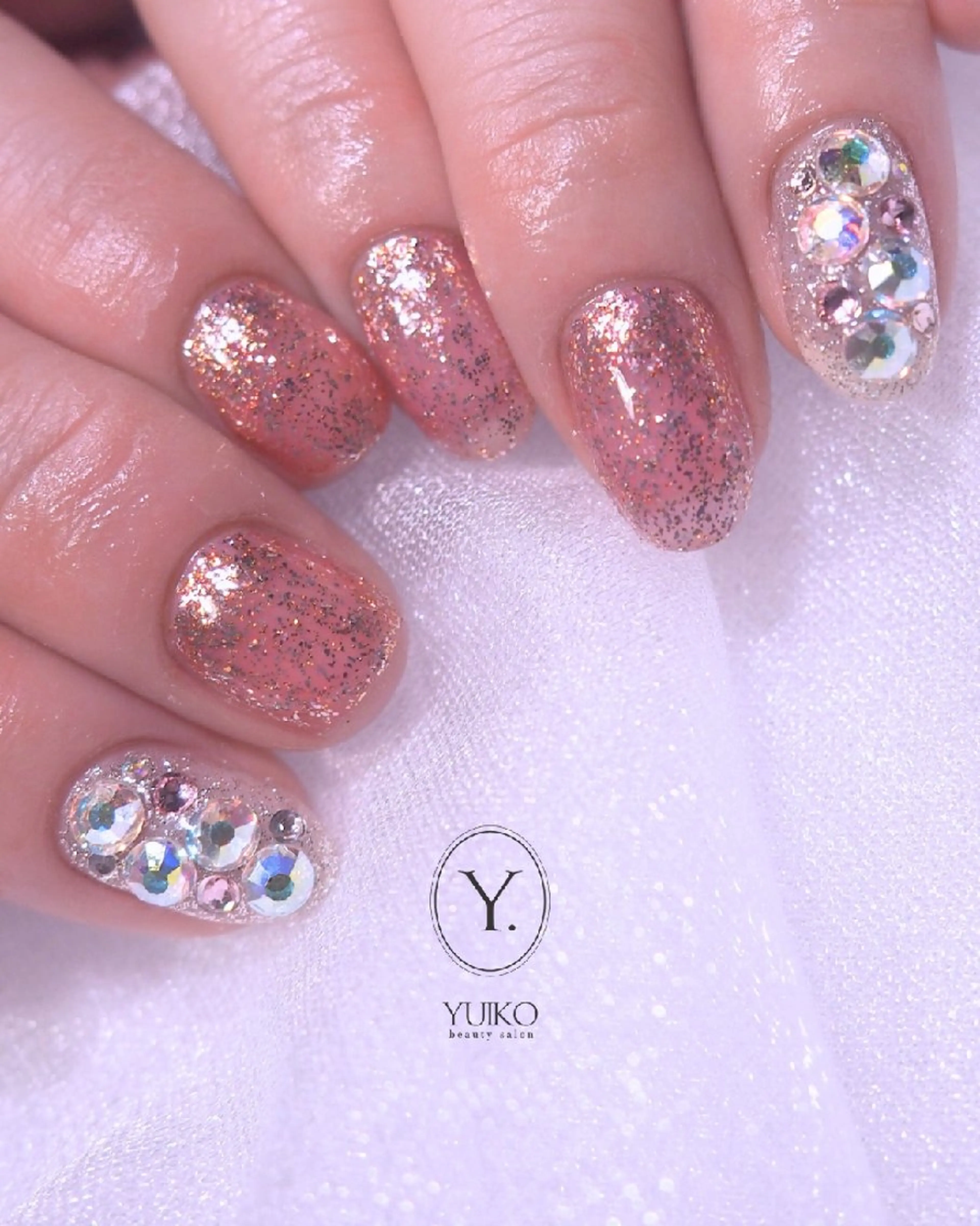 ネイル キラキラネイル ハンドネイル YUIKO _nail のネイルデザイン