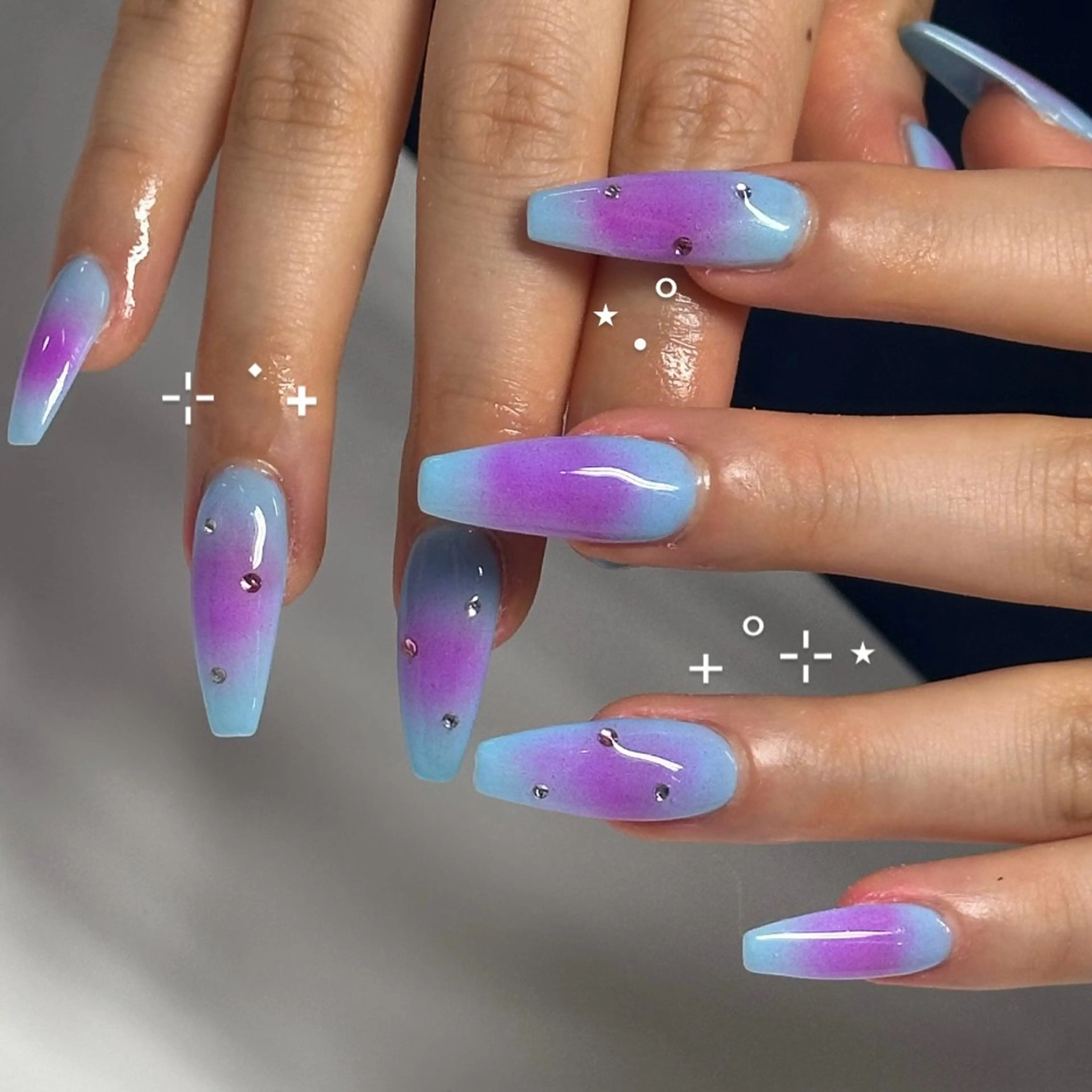 ネイル チークネイル ハンドネイル WOLTOKYO渋谷 yunaのネイルデザイン