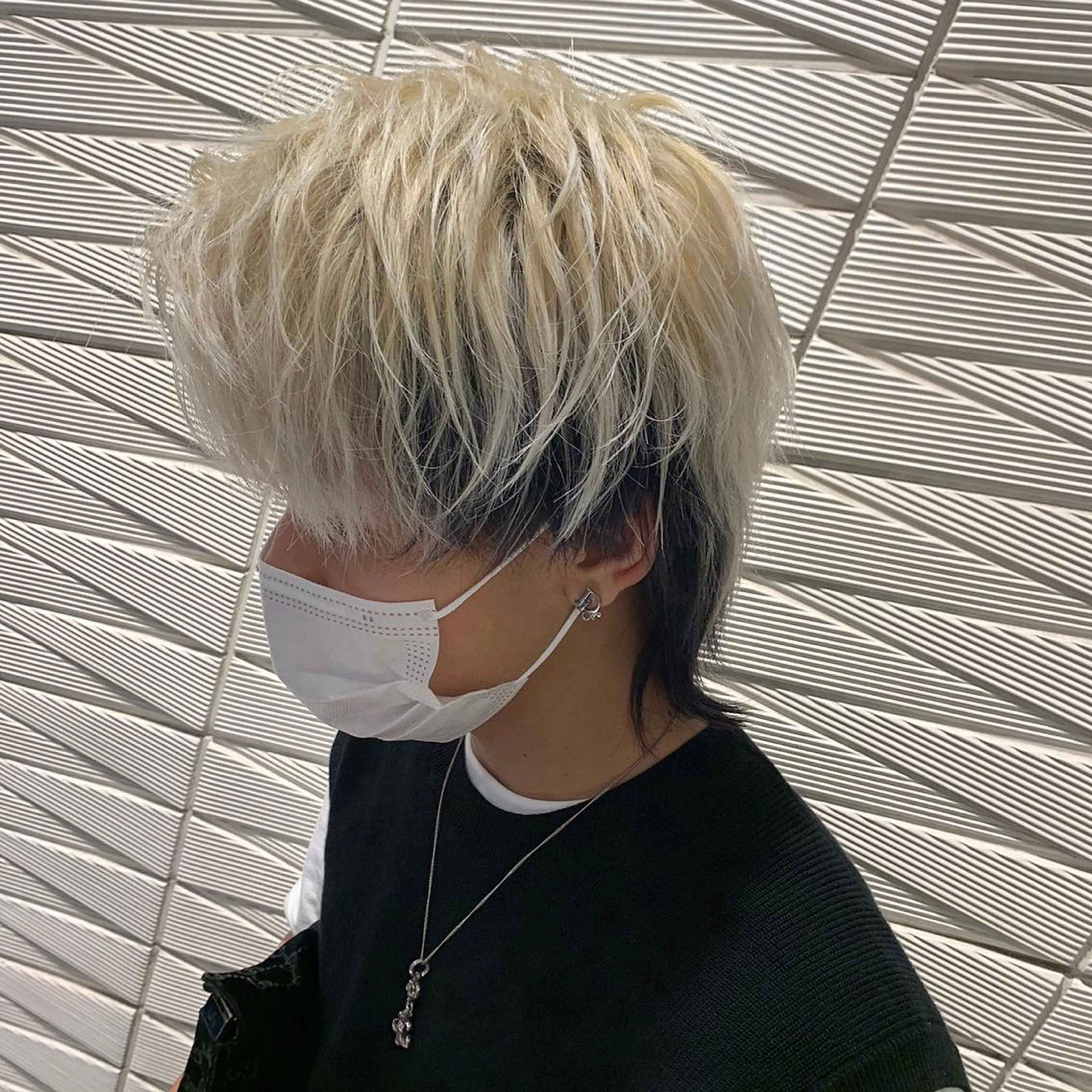 メンズ メンズブリーチ ヘアカラー 大泉 美久のヘアスタイル