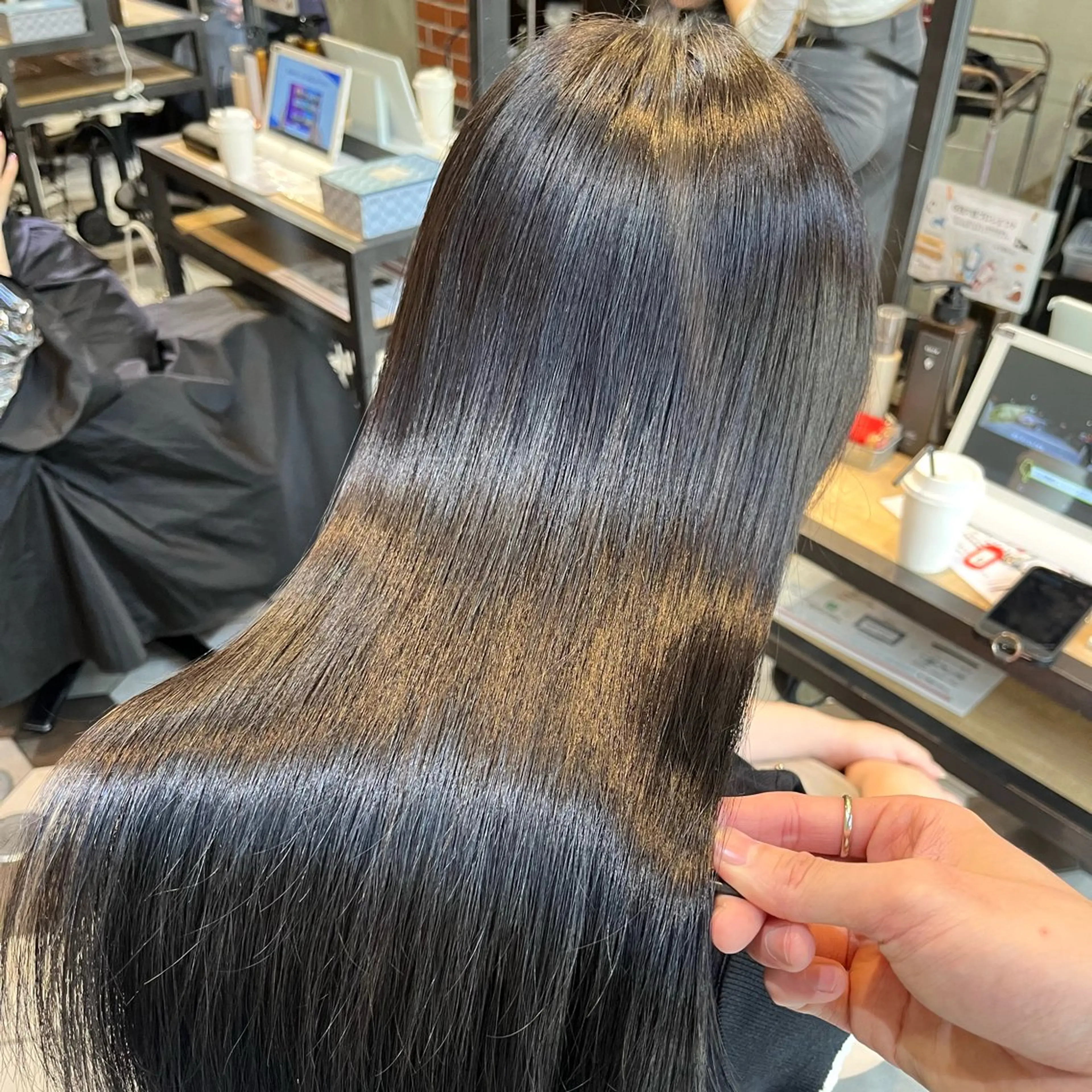 ロング カット 縮毛矯正 トリートメント 石原 悠貴のヘアスタイル