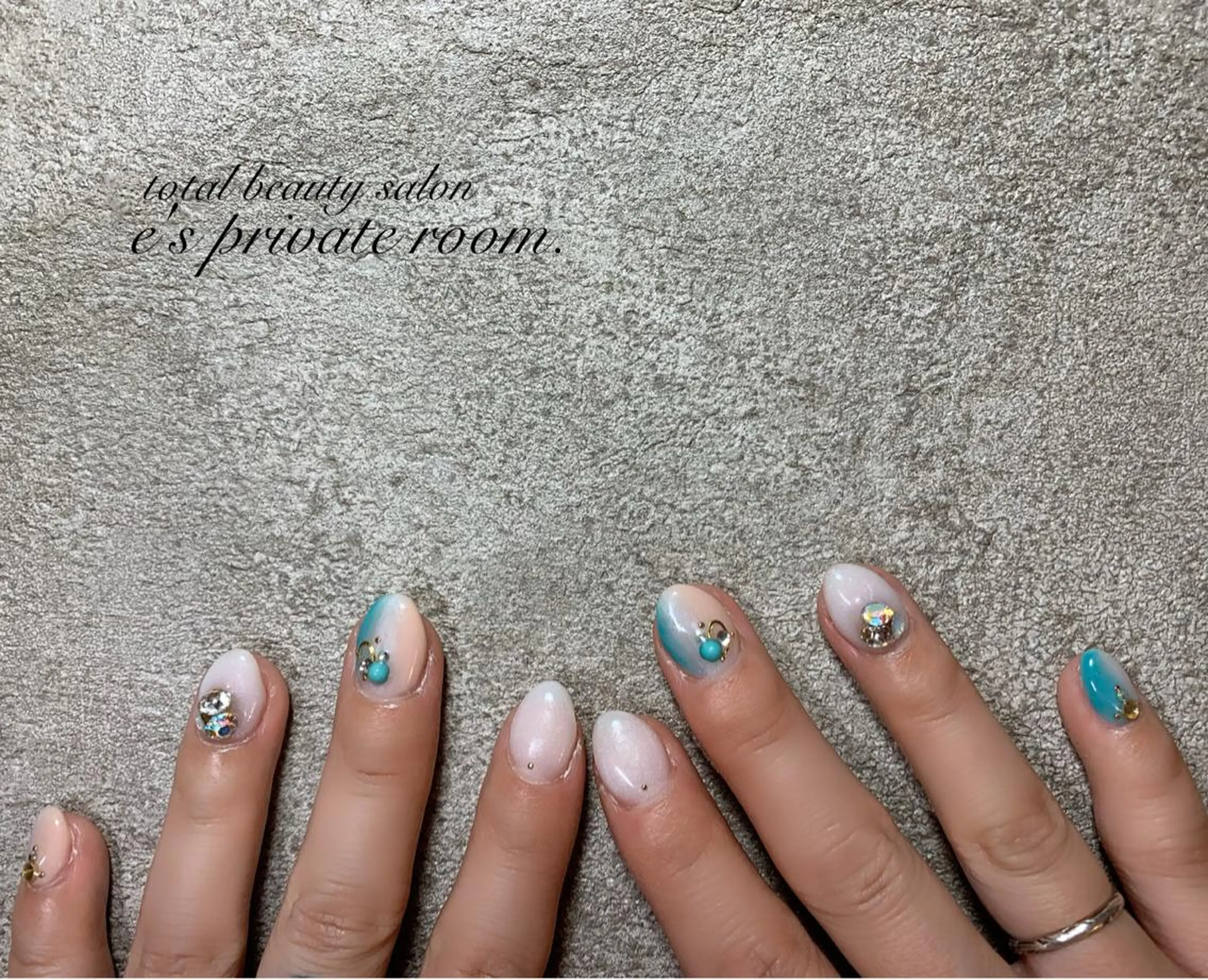 ネイル LAVISH nail salonのネイルデザイン