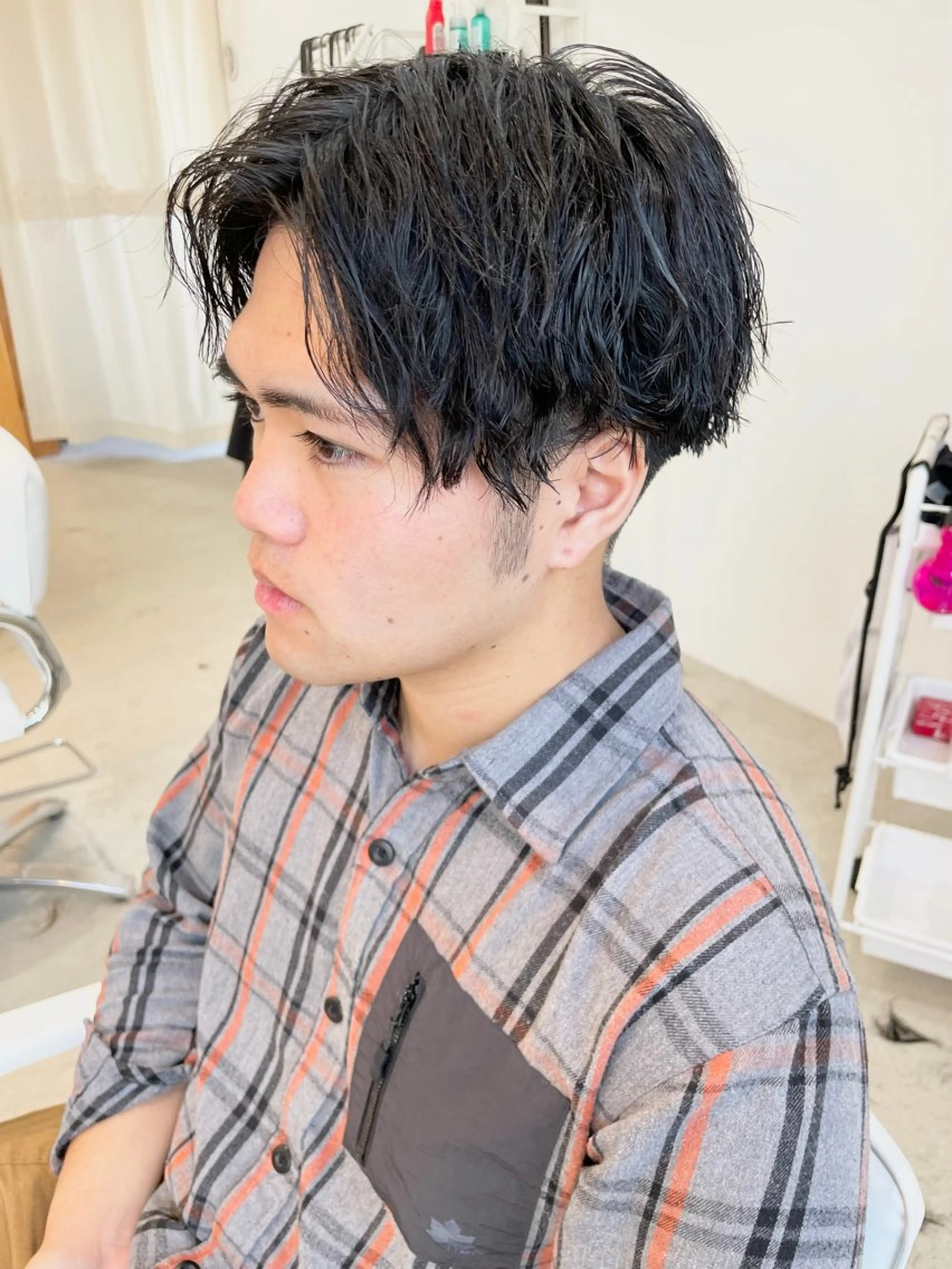 パーマ メンズ センターパート マッシュ メンズパーマ 刈り上げ カット パーマ 【un】 MANAのヘアスタイル