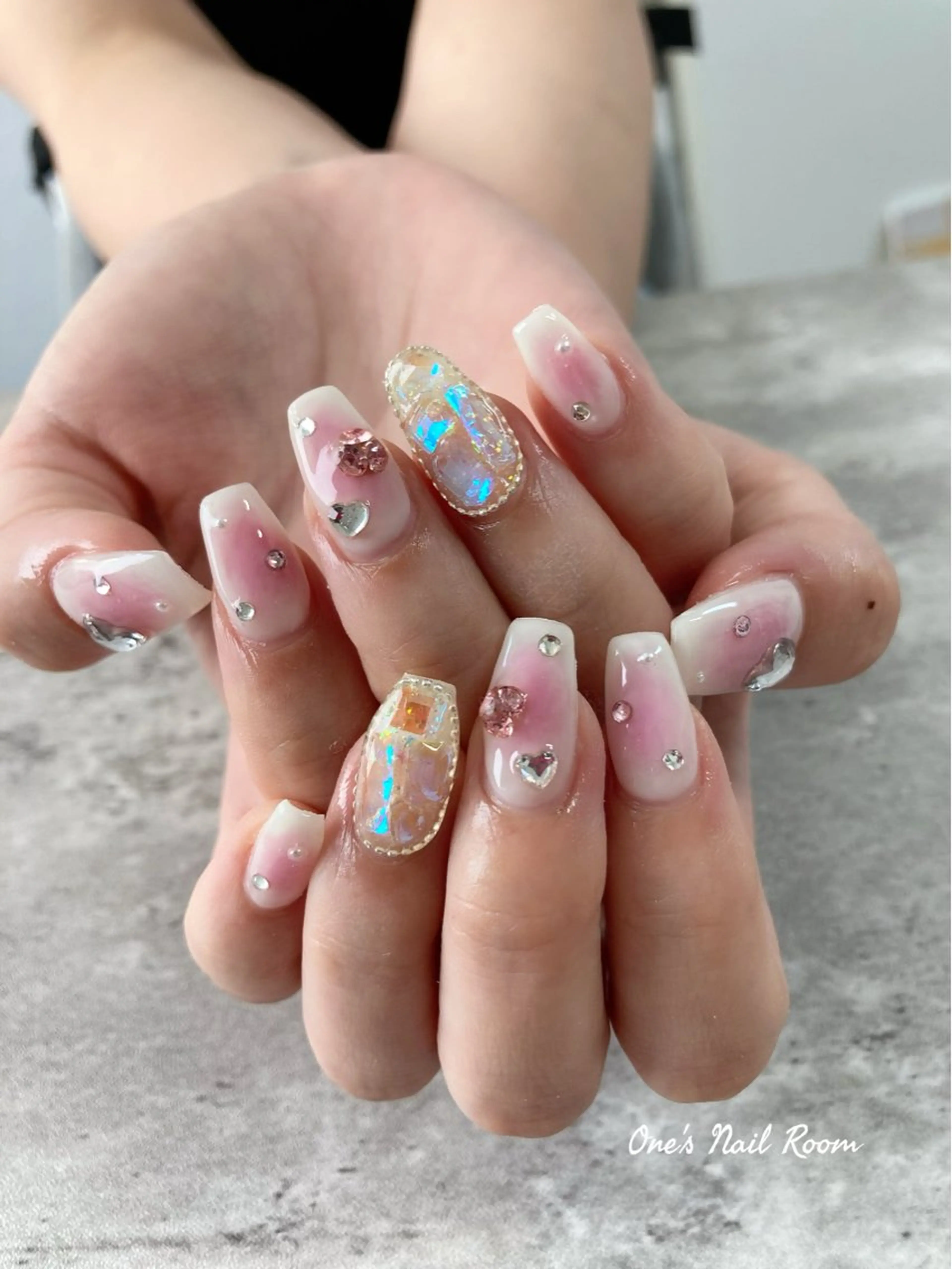 ネイル ハンドネイル One's Nail Roomのネイルデザイン