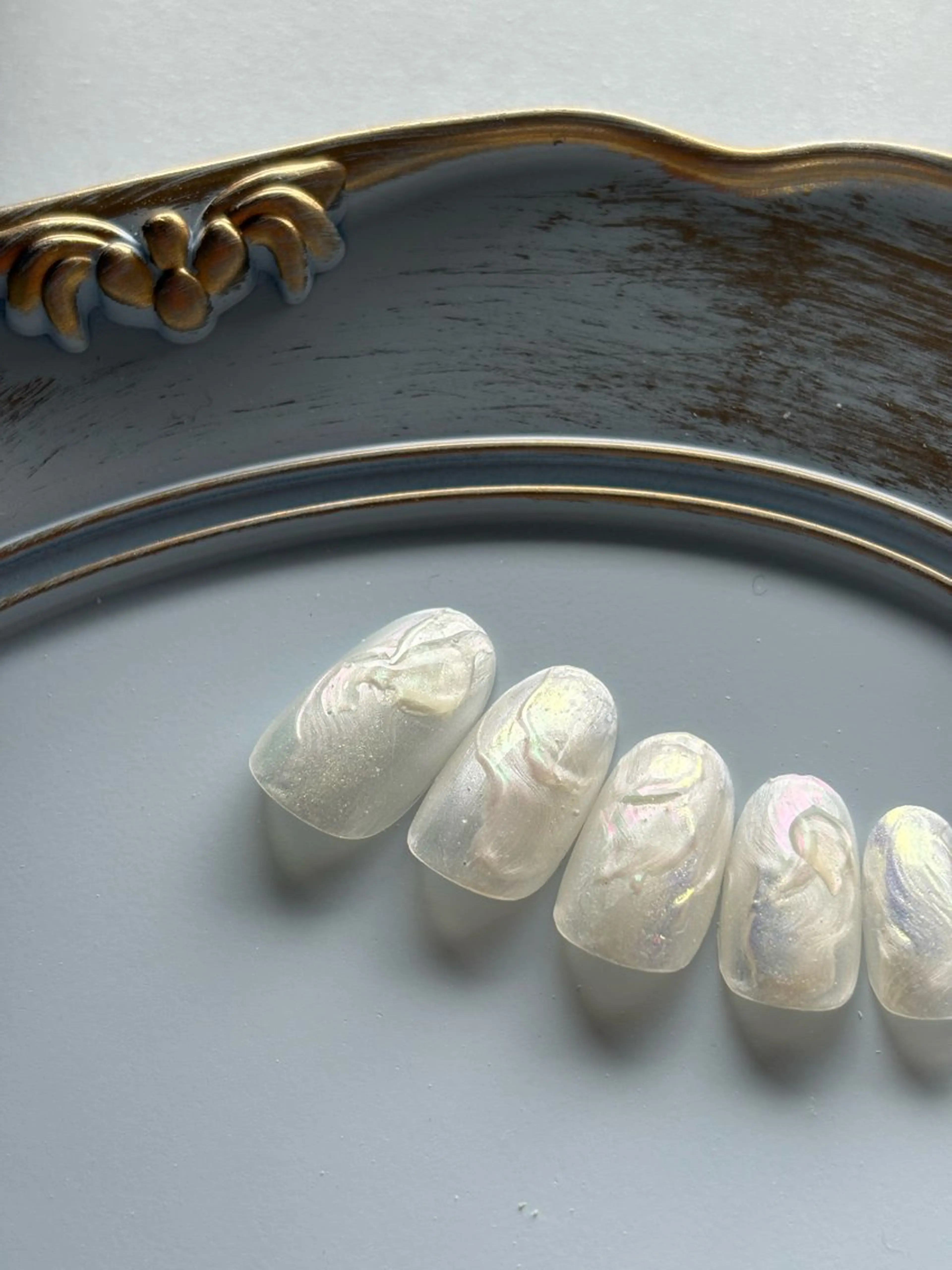 ネイル オーロラネイル ハンドネイル FIORITURA Maikoのネイルデザイン