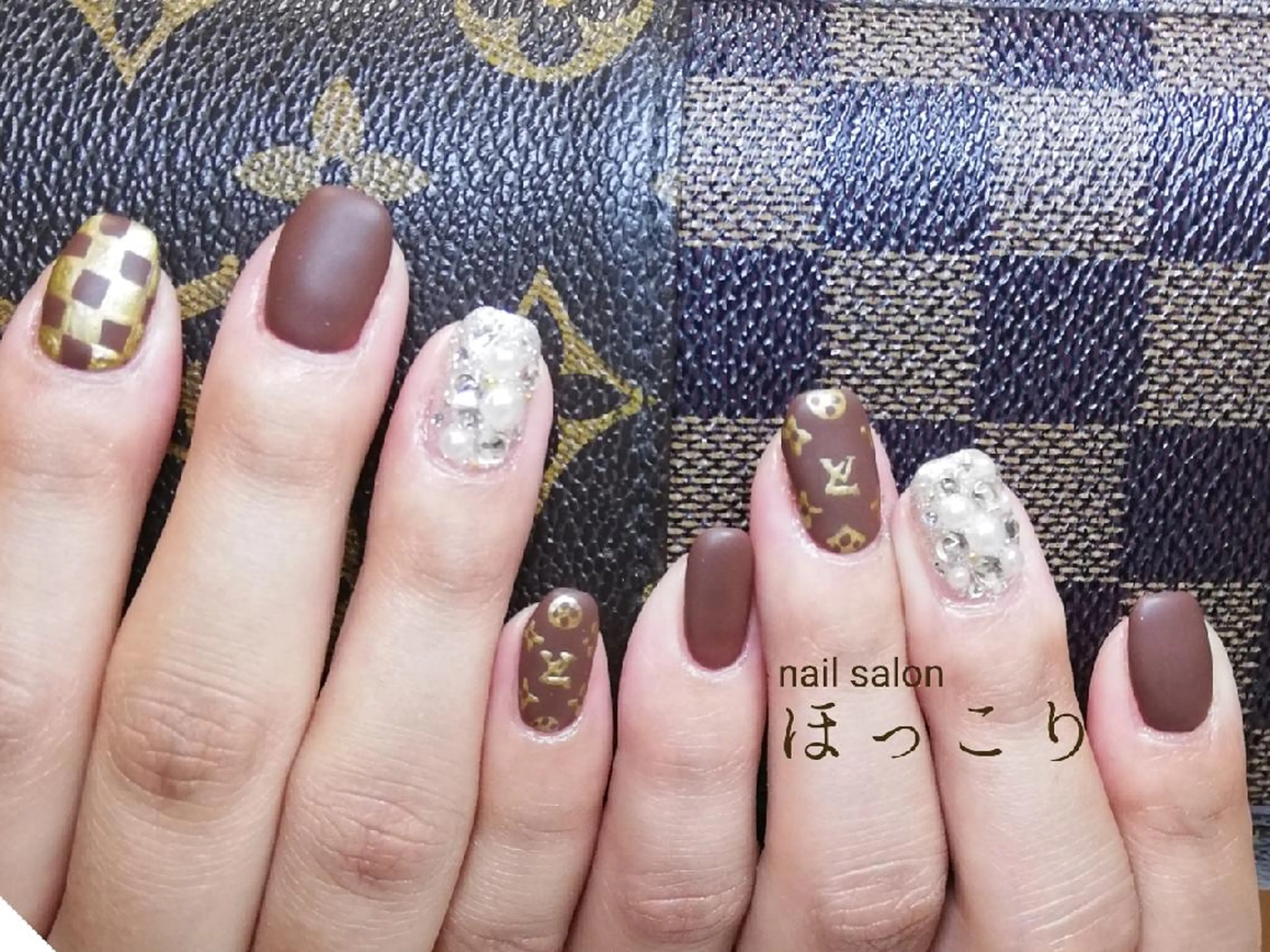 ネイル ストーンネイル ネイルサロンほっこり kanaのネイルデザイン