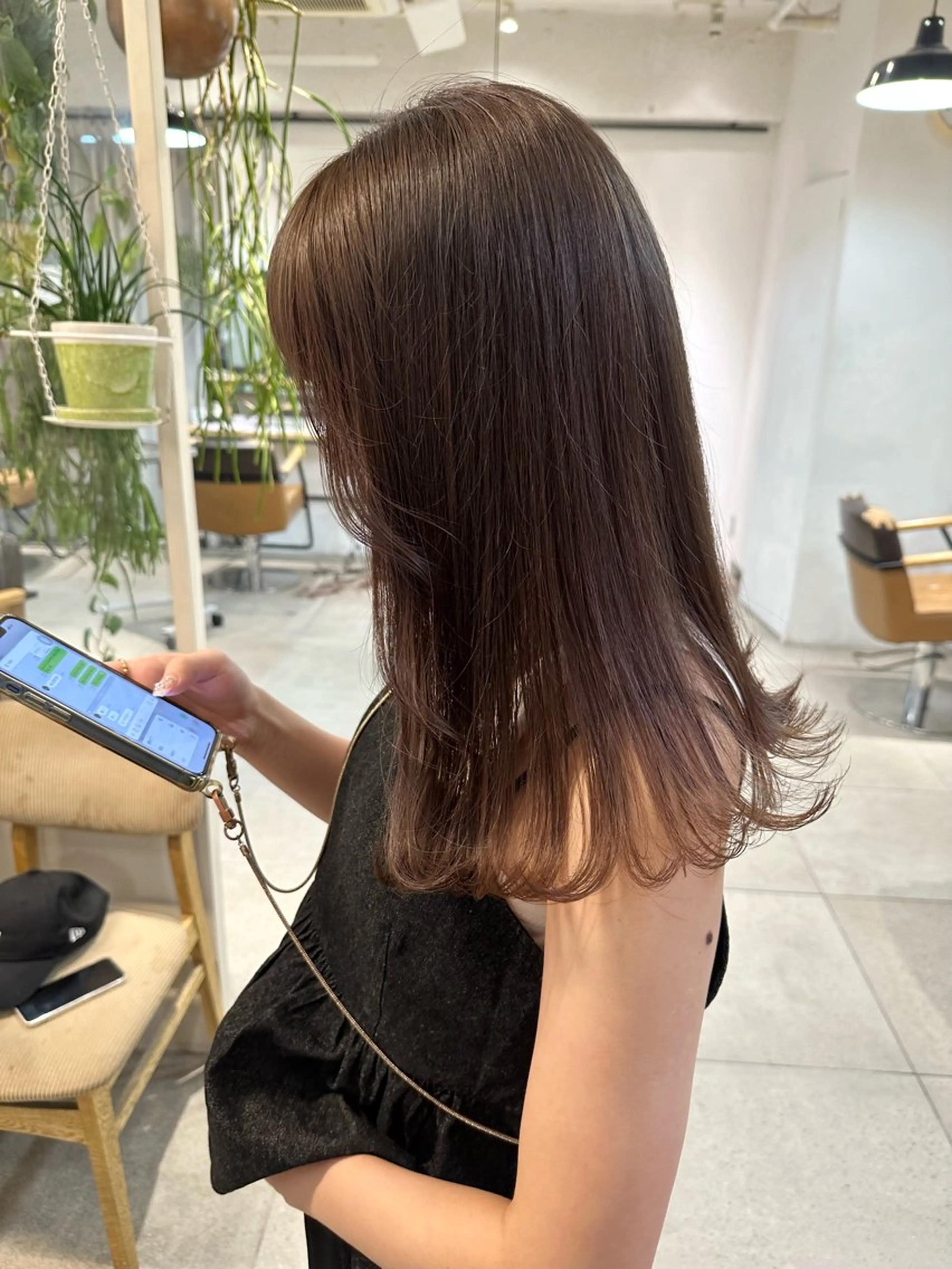 セミロング カラー 艶ストレート✨透明感 カラー🎀♡mariのヘアスタイル